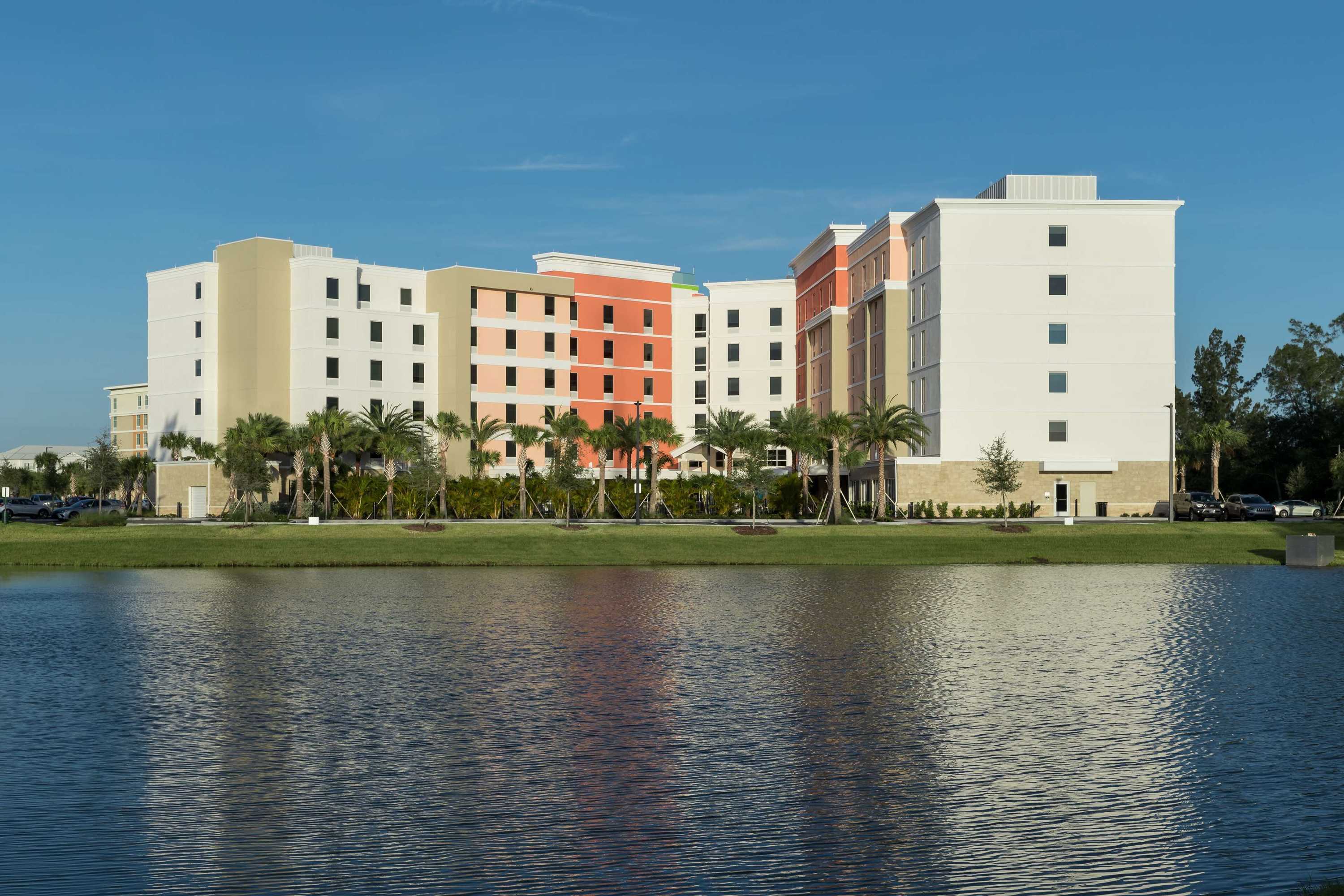 Gift card for Hampton Inn & Suites Cape Canaveral Cruise Port Gift card for Hampton Inn & Suites Cape Canaveral Cruise Port