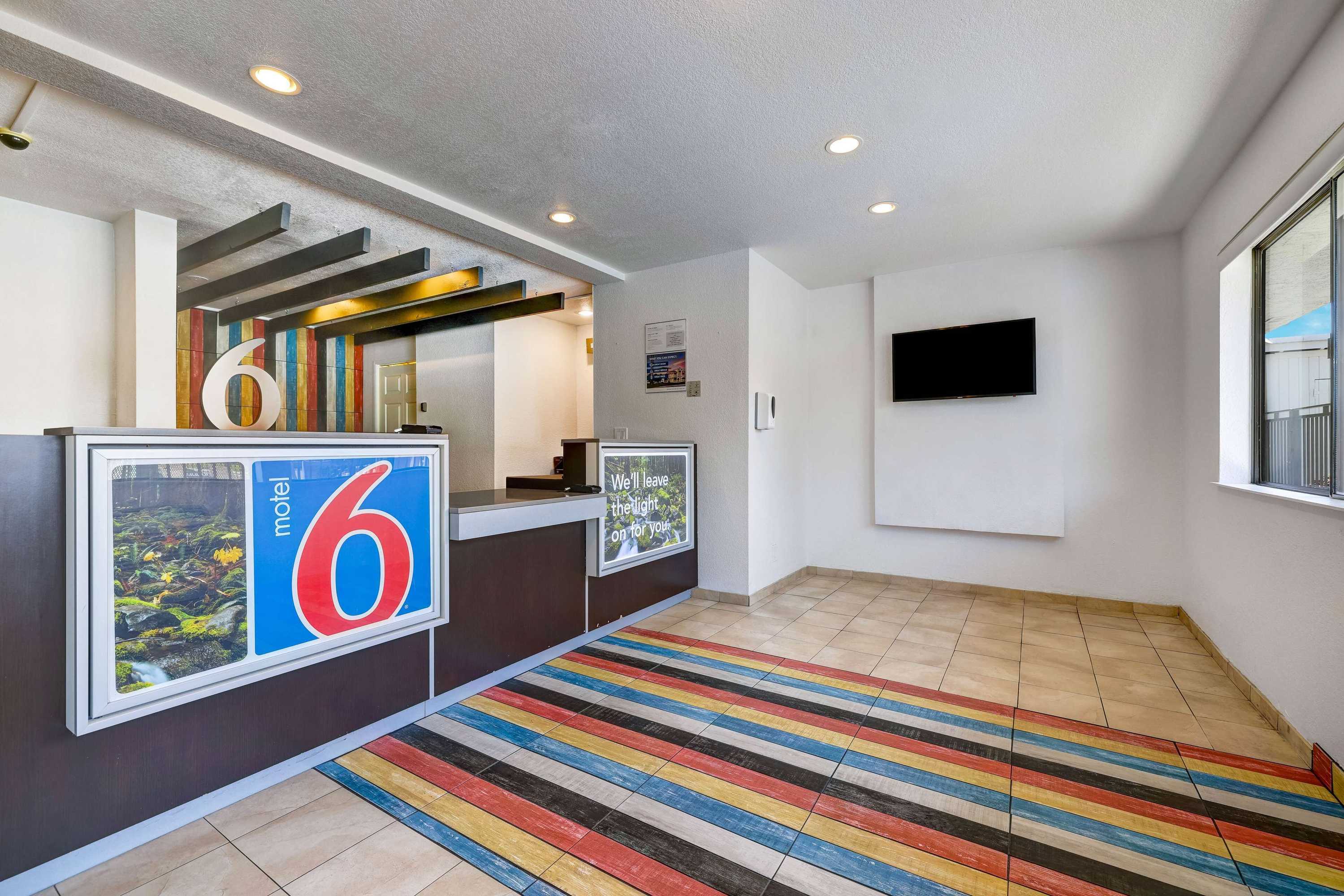 Gift card for Motel 6 Seattle North Kirkland