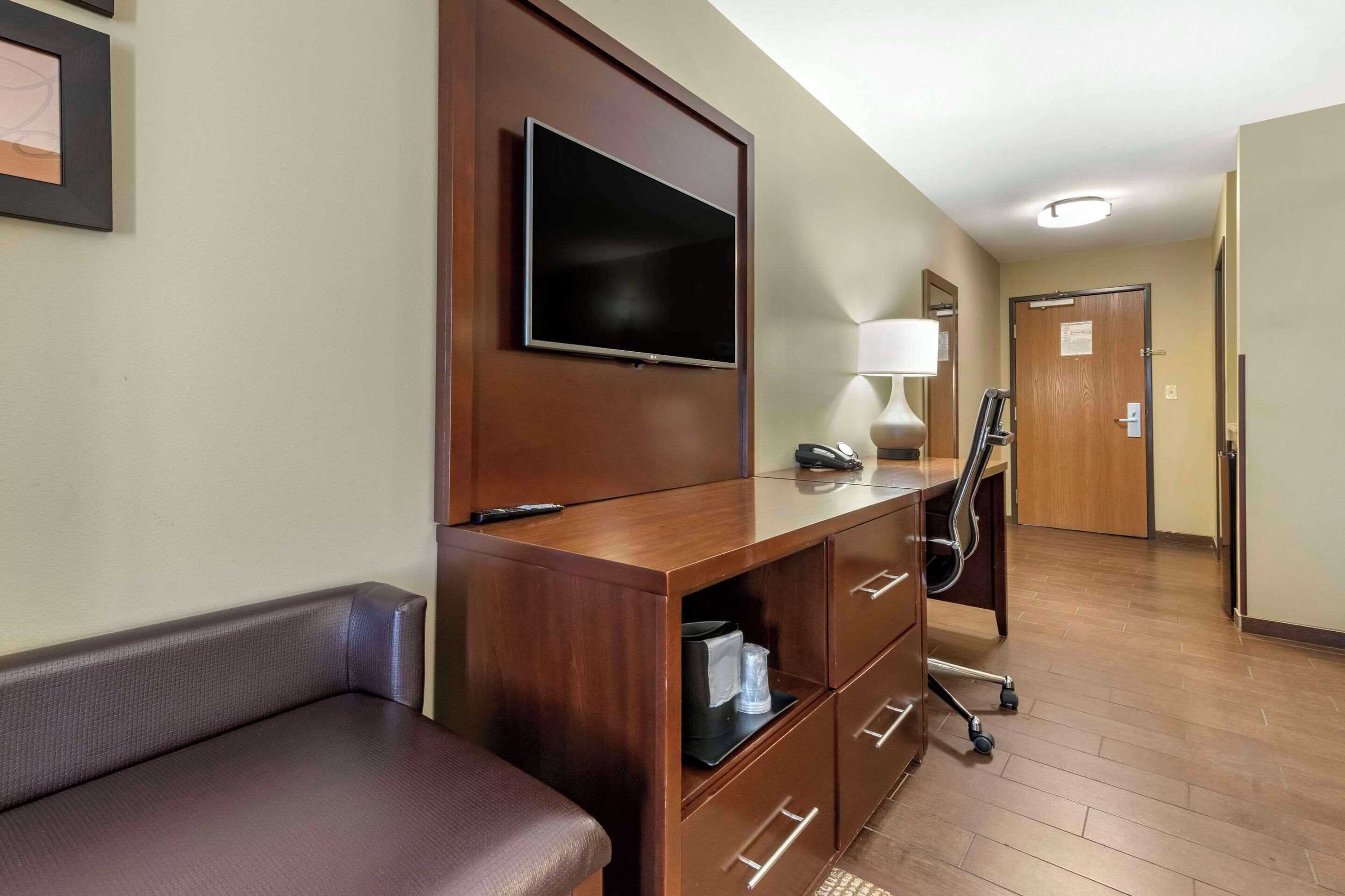 Gift card for Comfort Suites Bridgeport - Clarksburg Gift card for Comfort Suites Bridgeport - Clarksburg