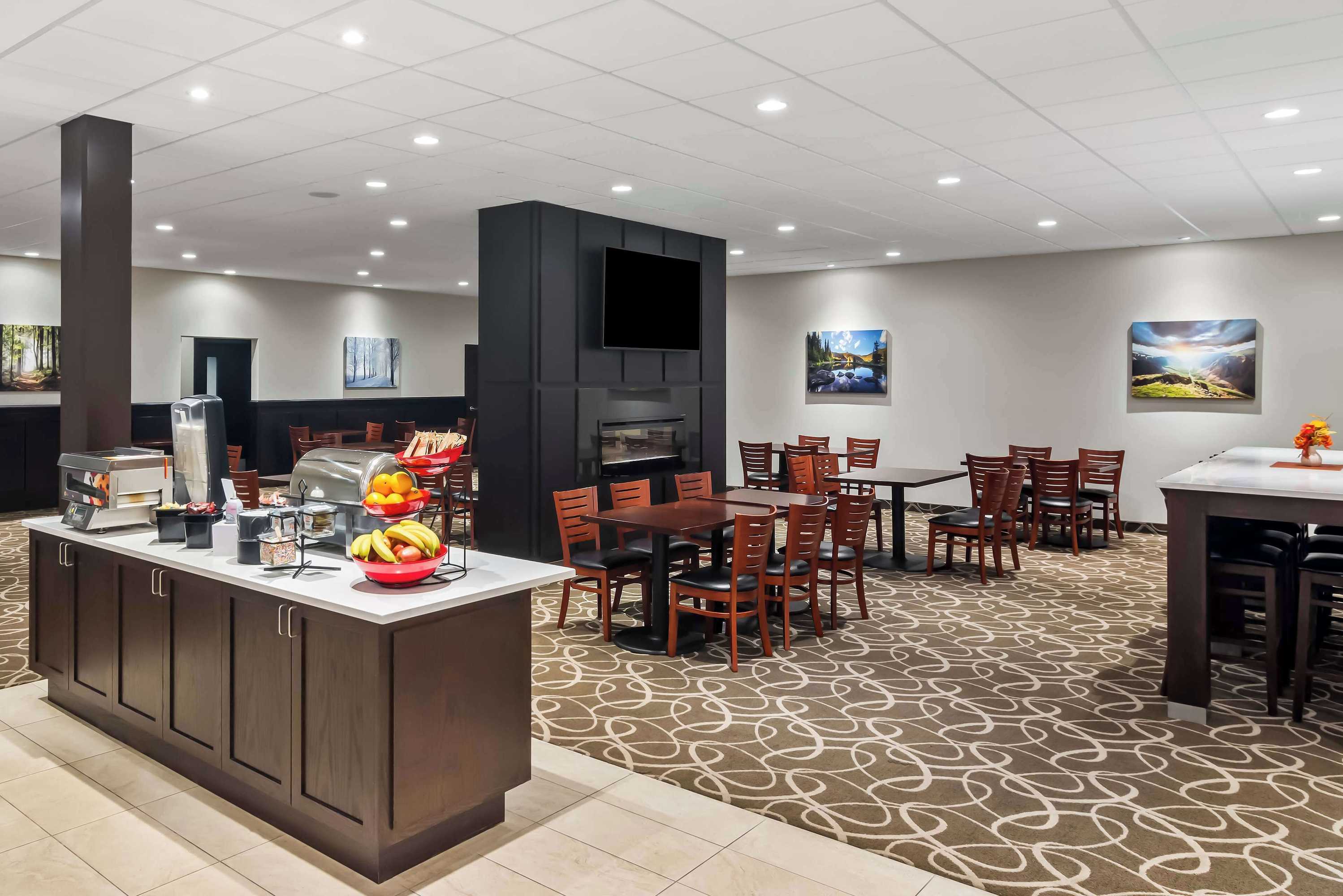 Gift card for Best Western Plus Pitt Meadows Inn & Suites Gift card for Best Western Plus Pitt Meadows Inn & Suites