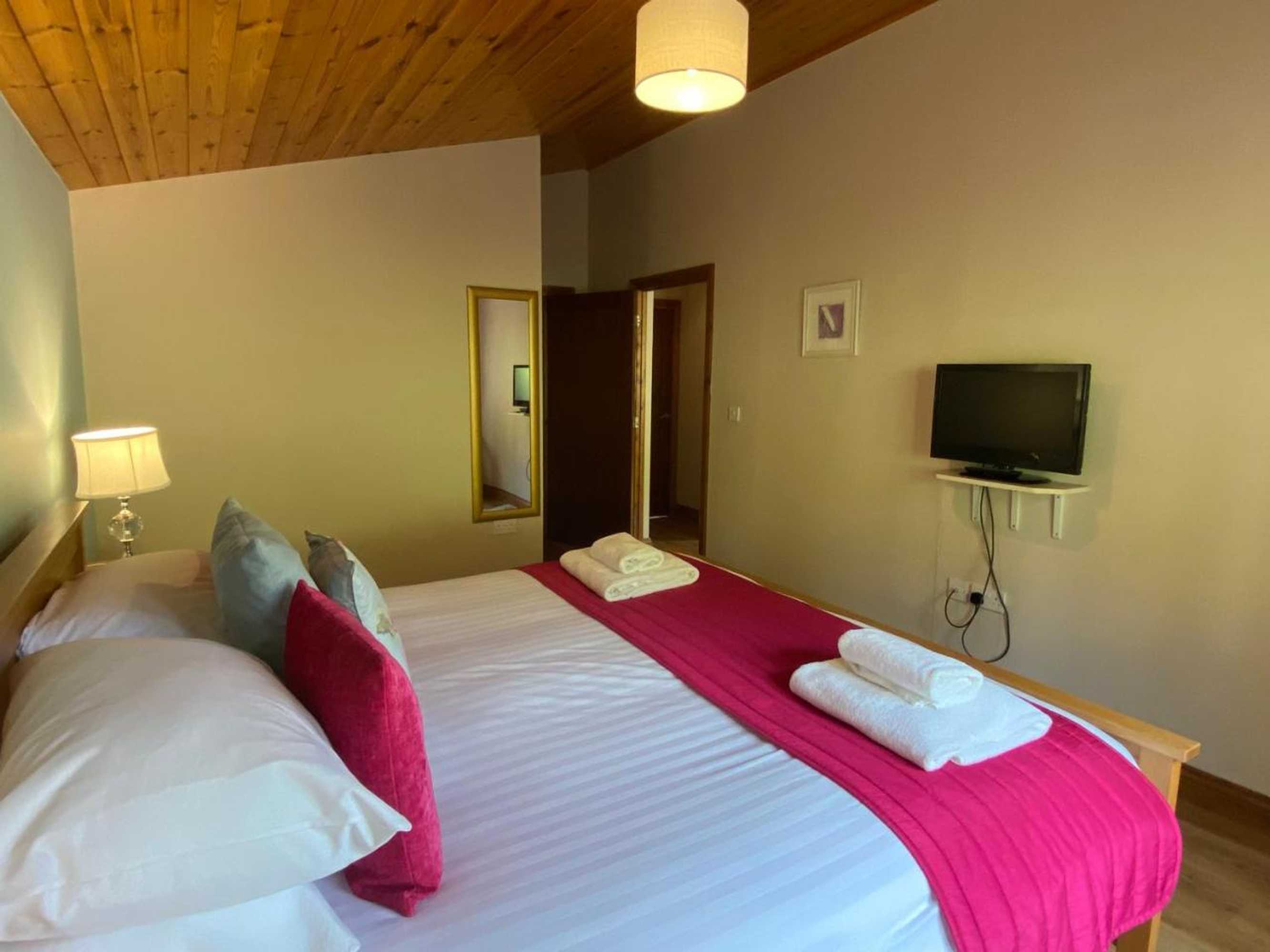 Gift card for Skylark Lodge With Hot Tub
