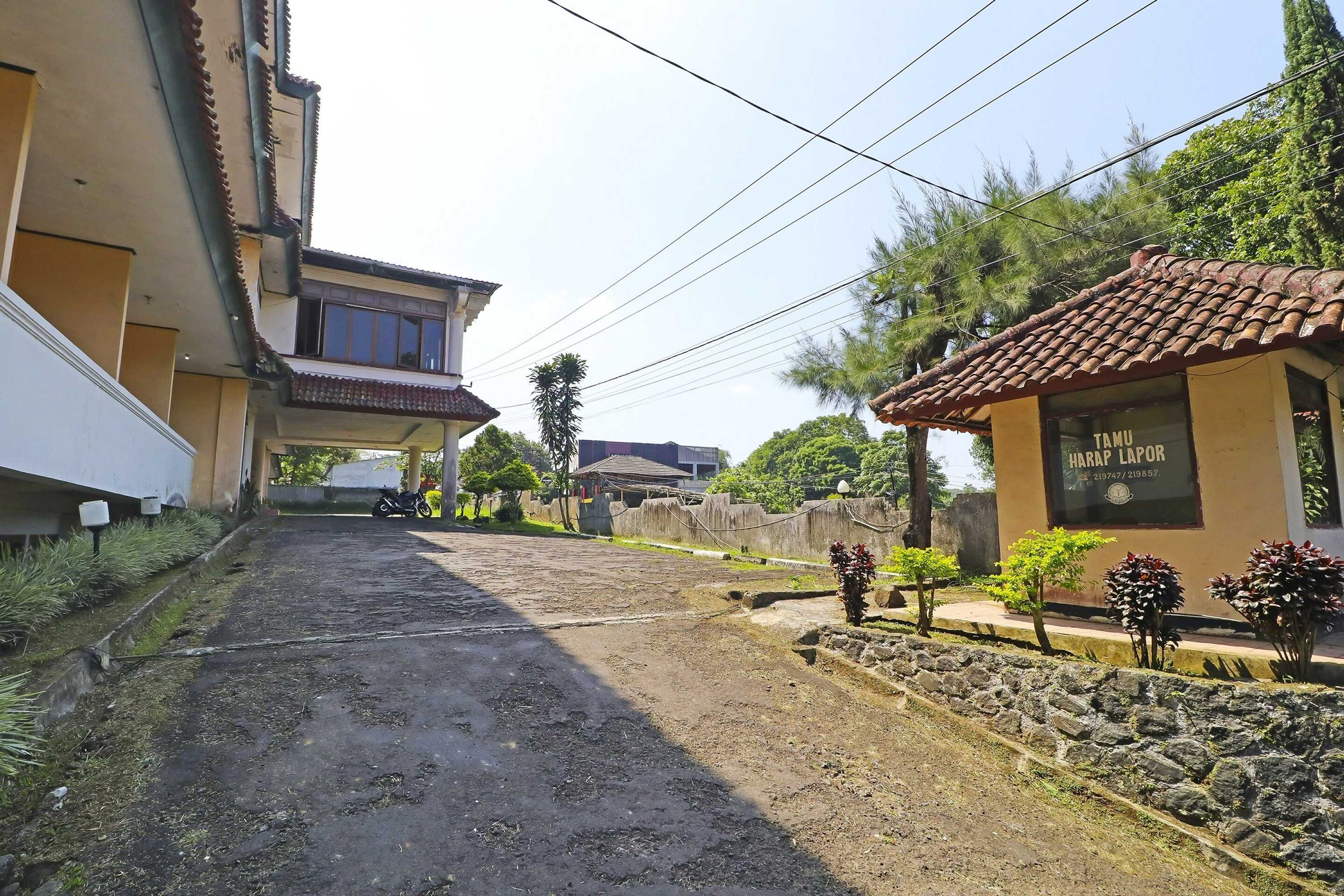 Gift card for Super Oyo 90382 Hotel Sarah Sukabumi Gift card for Super Oyo 90382 Hotel Sarah Sukabumi