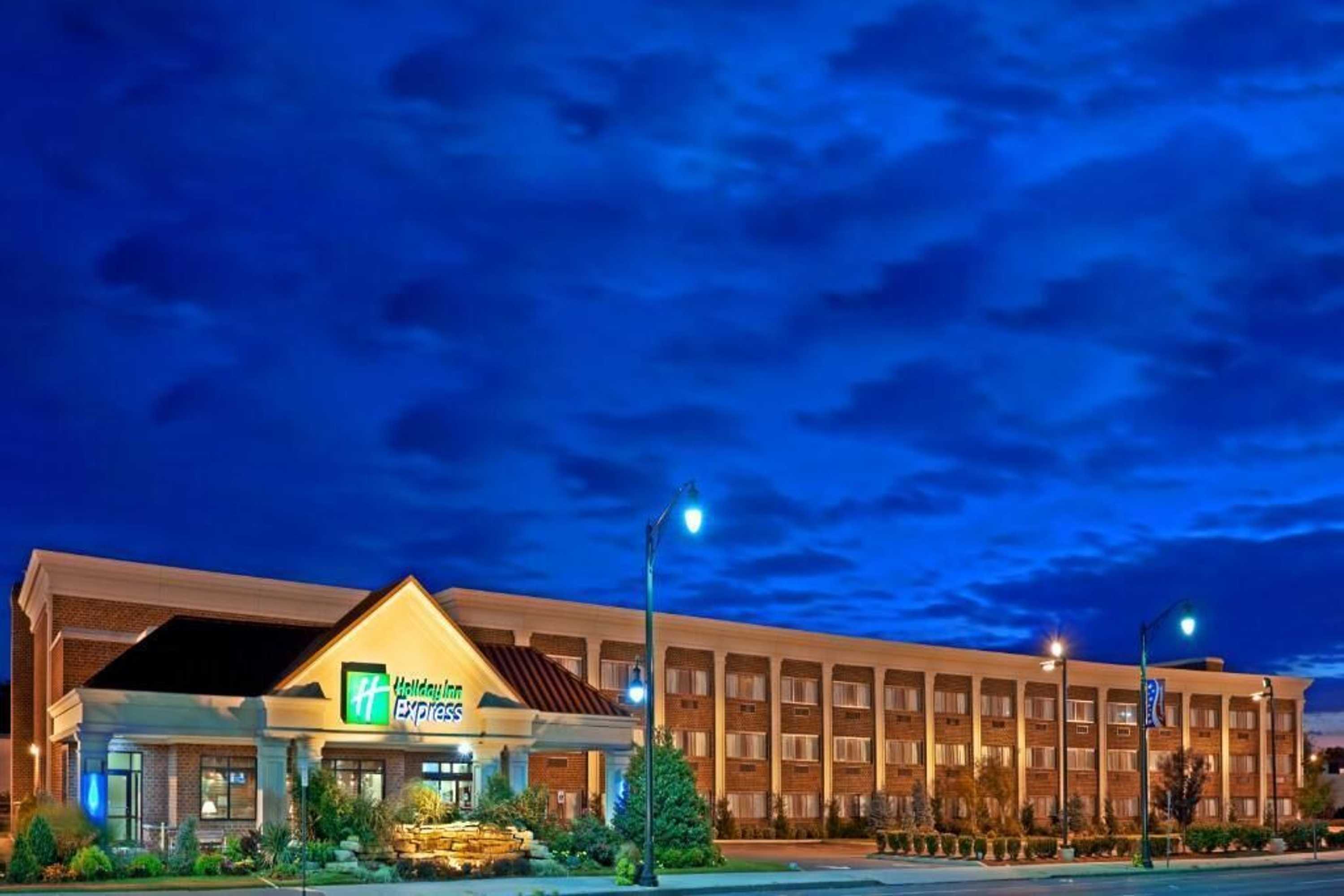 Gift card for Rockville Centre Hotel - Jfk Airport Gift card for Rockville Centre Hotel - Jfk Airport