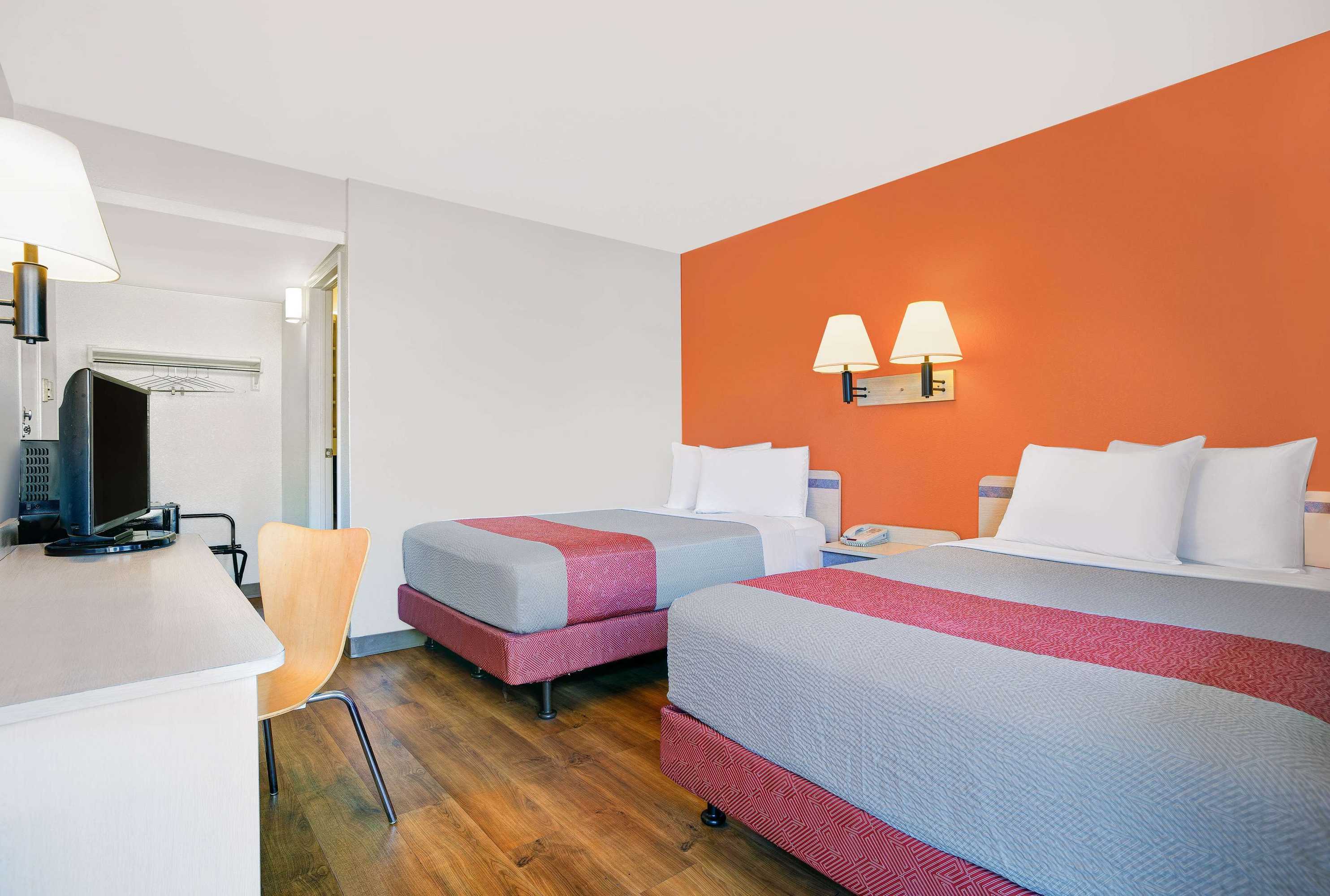 Gift card for Motel 6 Troutdale, OR - Portland East