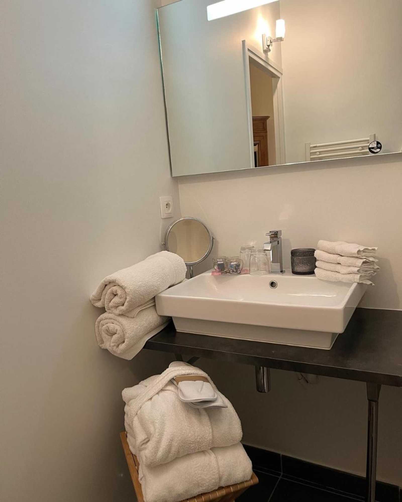 Gift card for La Demeure Des Sacres - Cathédrale Gift card for La Demeure Des Sacres - Cathédrale