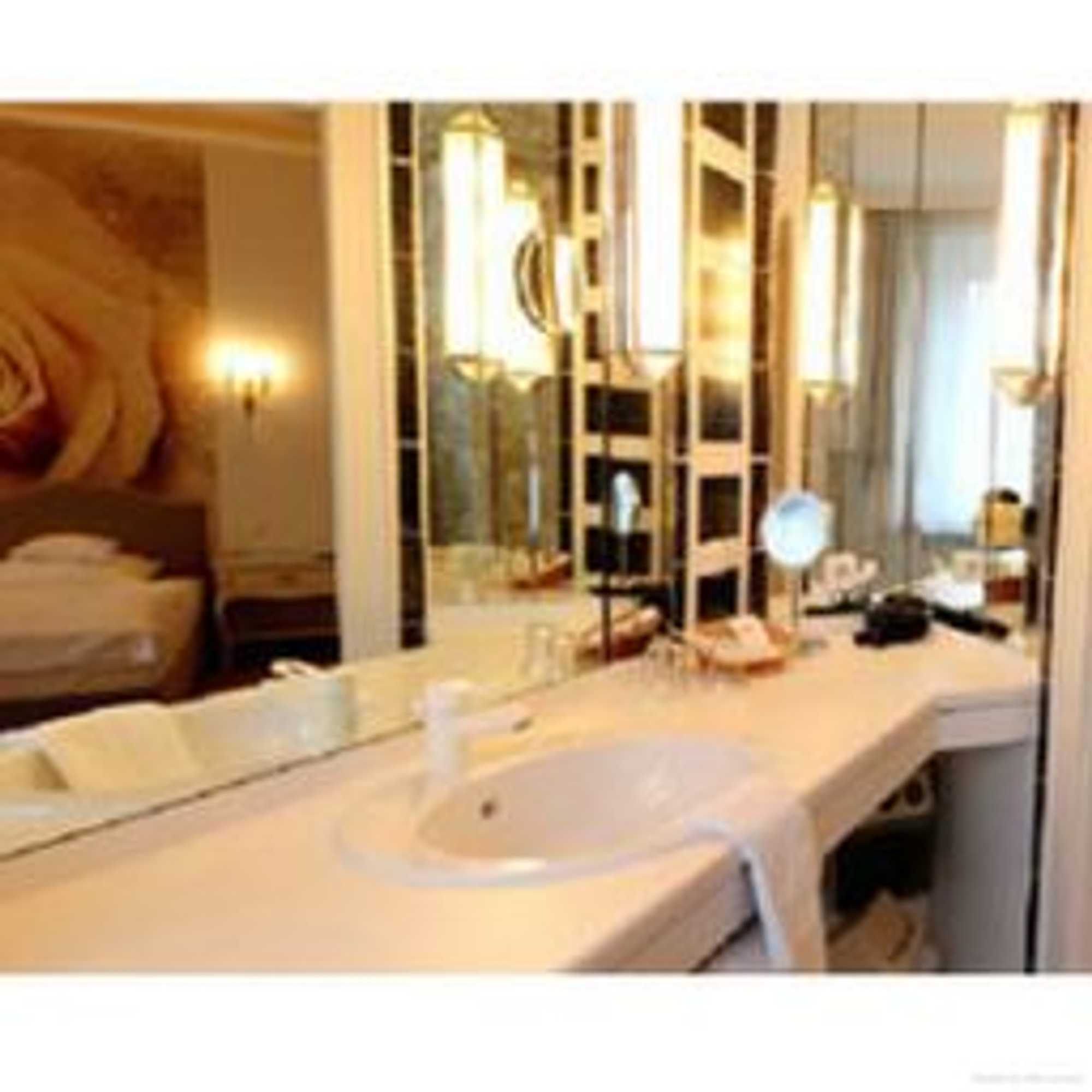 Gift card for Hotel Bayerischer Hof Gift card for Hotel Bayerischer Hof