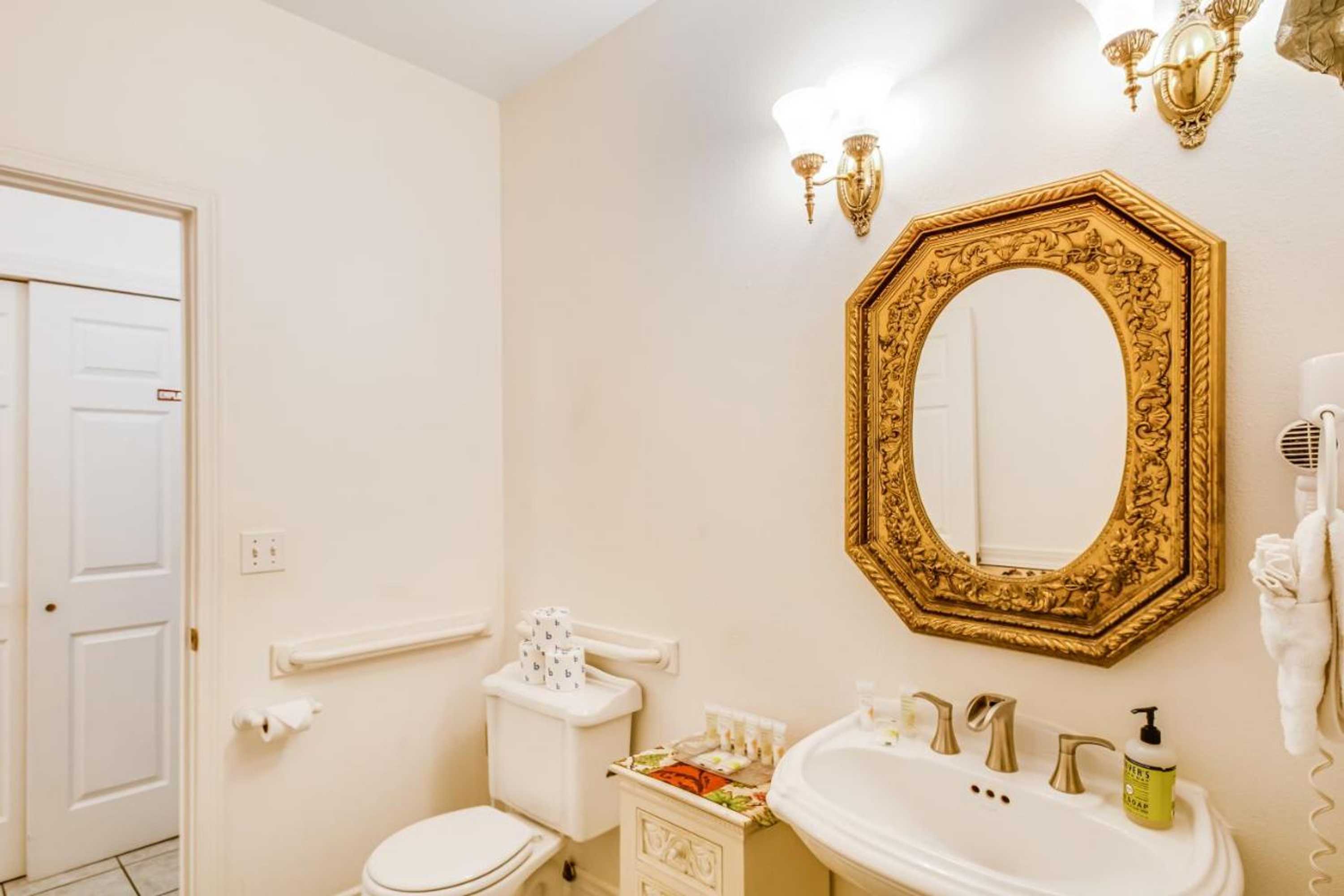 Gift card for Judith Ann Inn