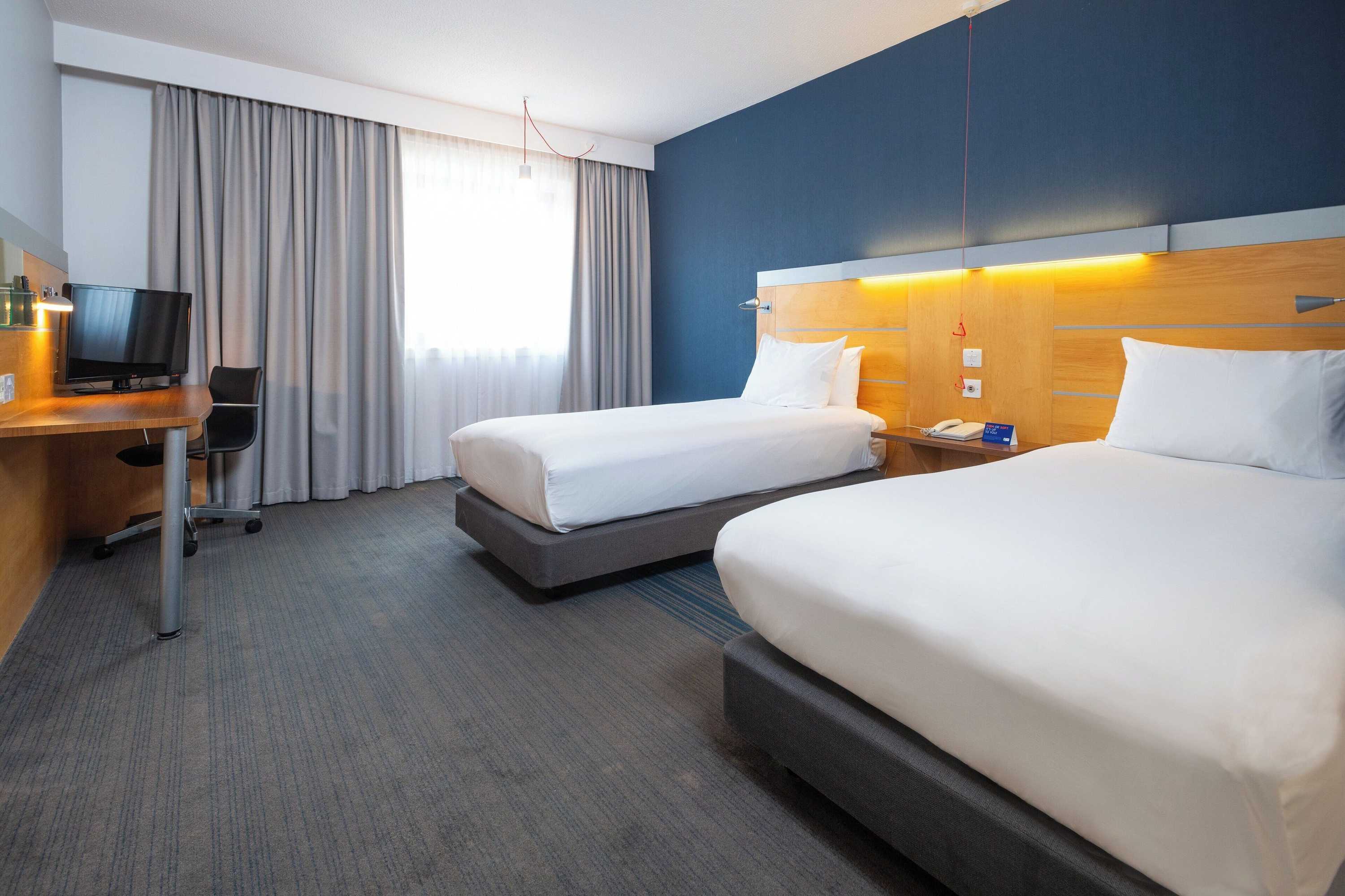 Gift card for Holiday Inn Express Stevenage by Ihg Gift card for Holiday Inn Express Stevenage by Ihg