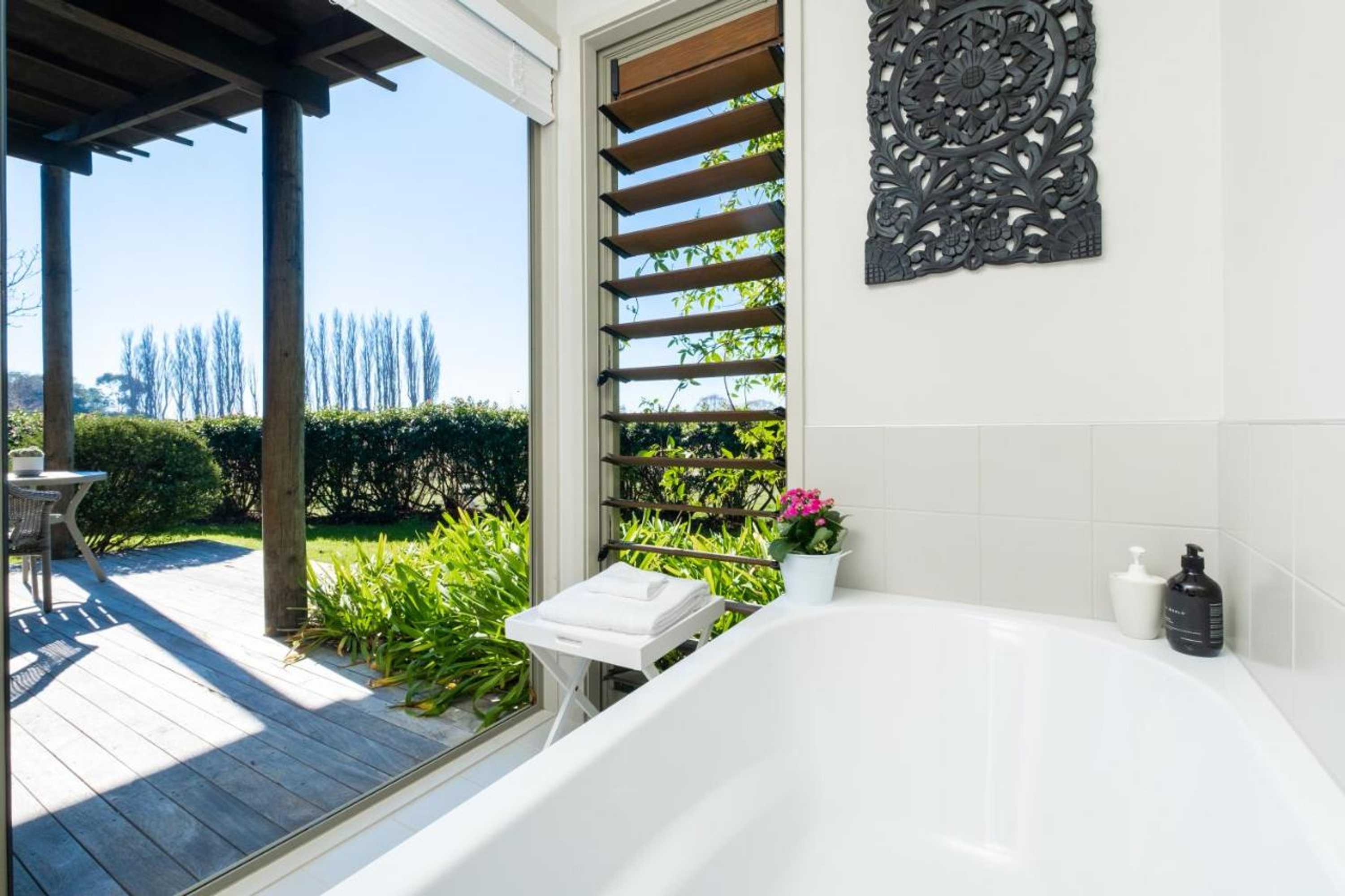 Gift card for Te Awanga Cottages