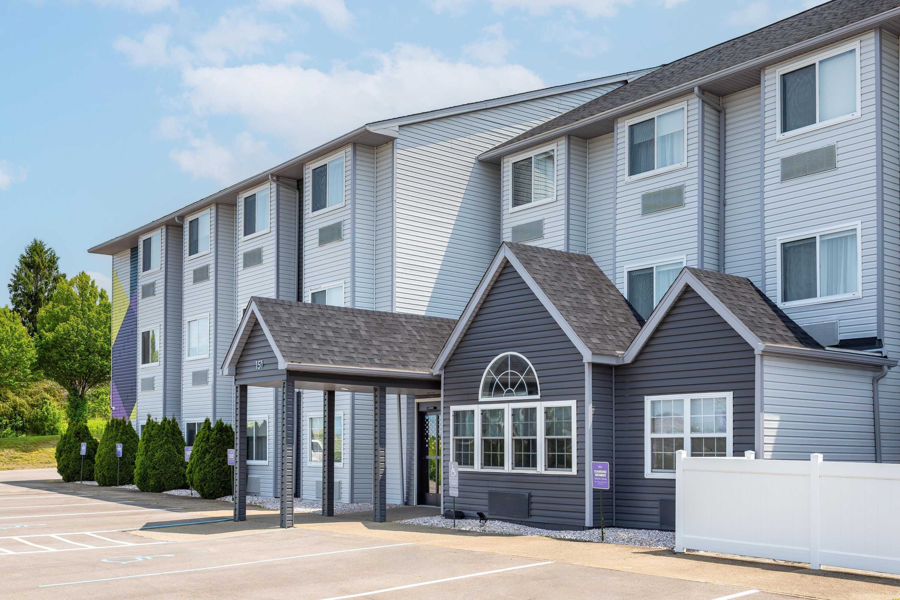 Gift card for Spark by Hilton Clarion