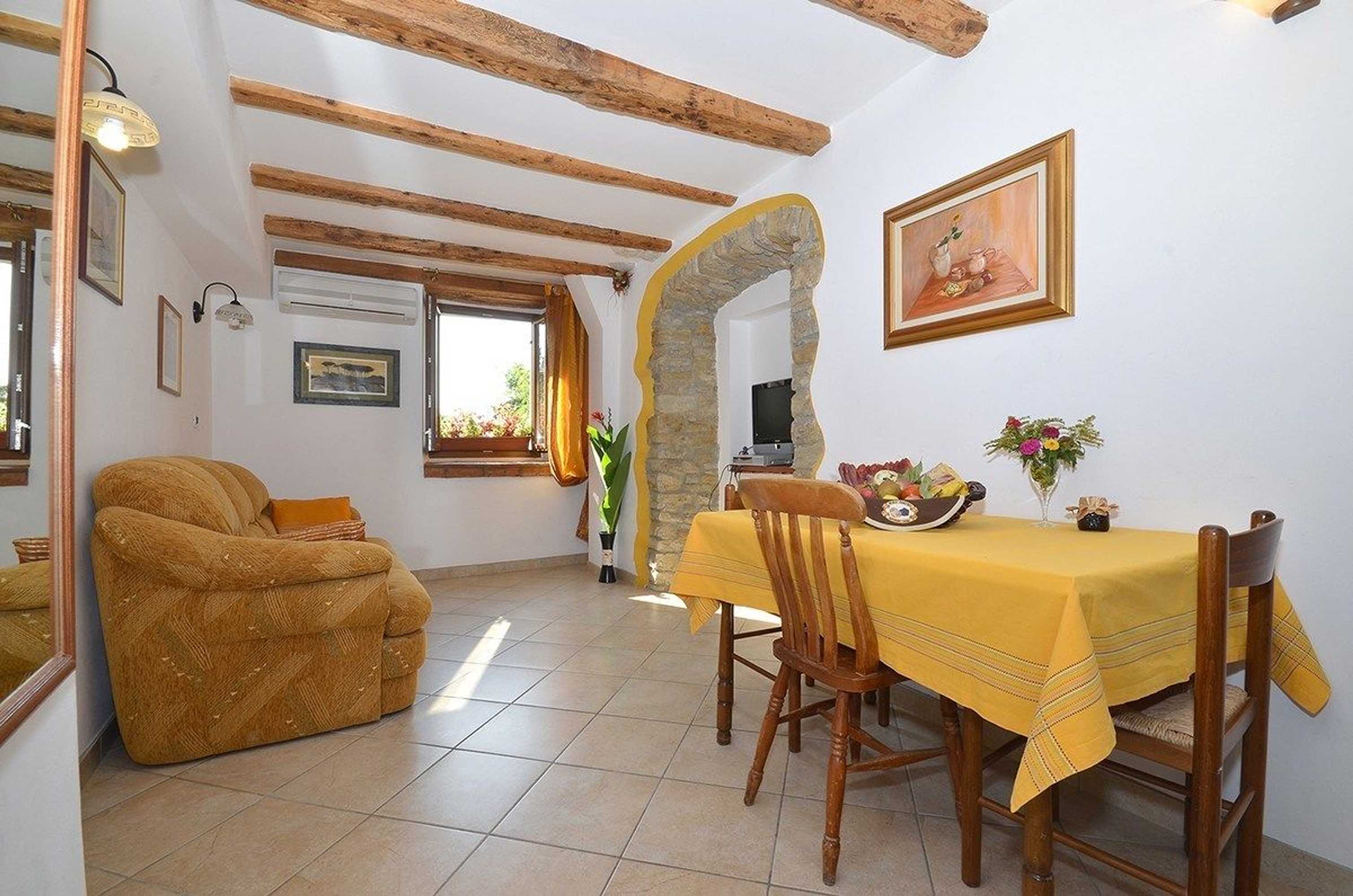 Gift card for Bella Vista Apartments