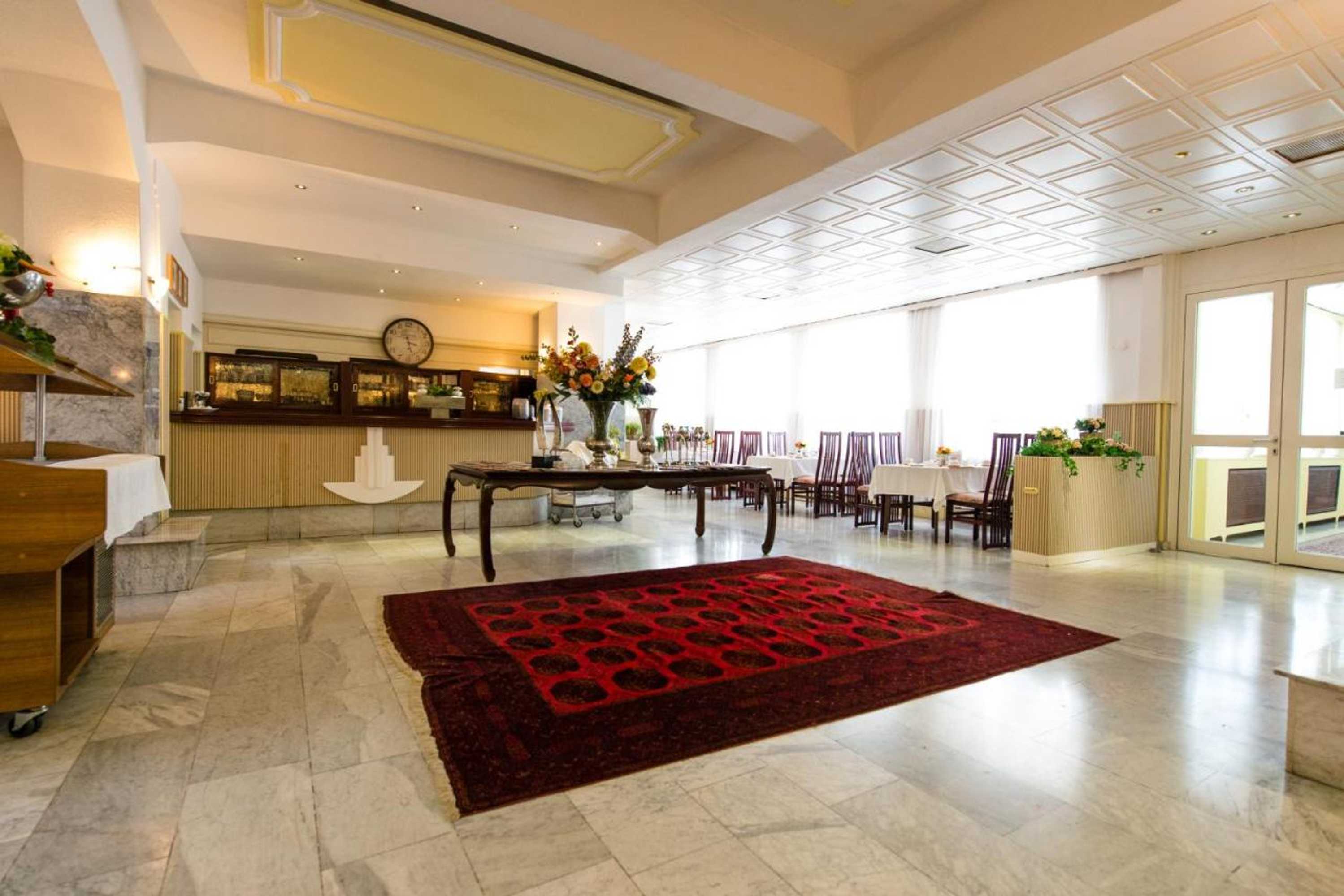 Gift card for Ravel International