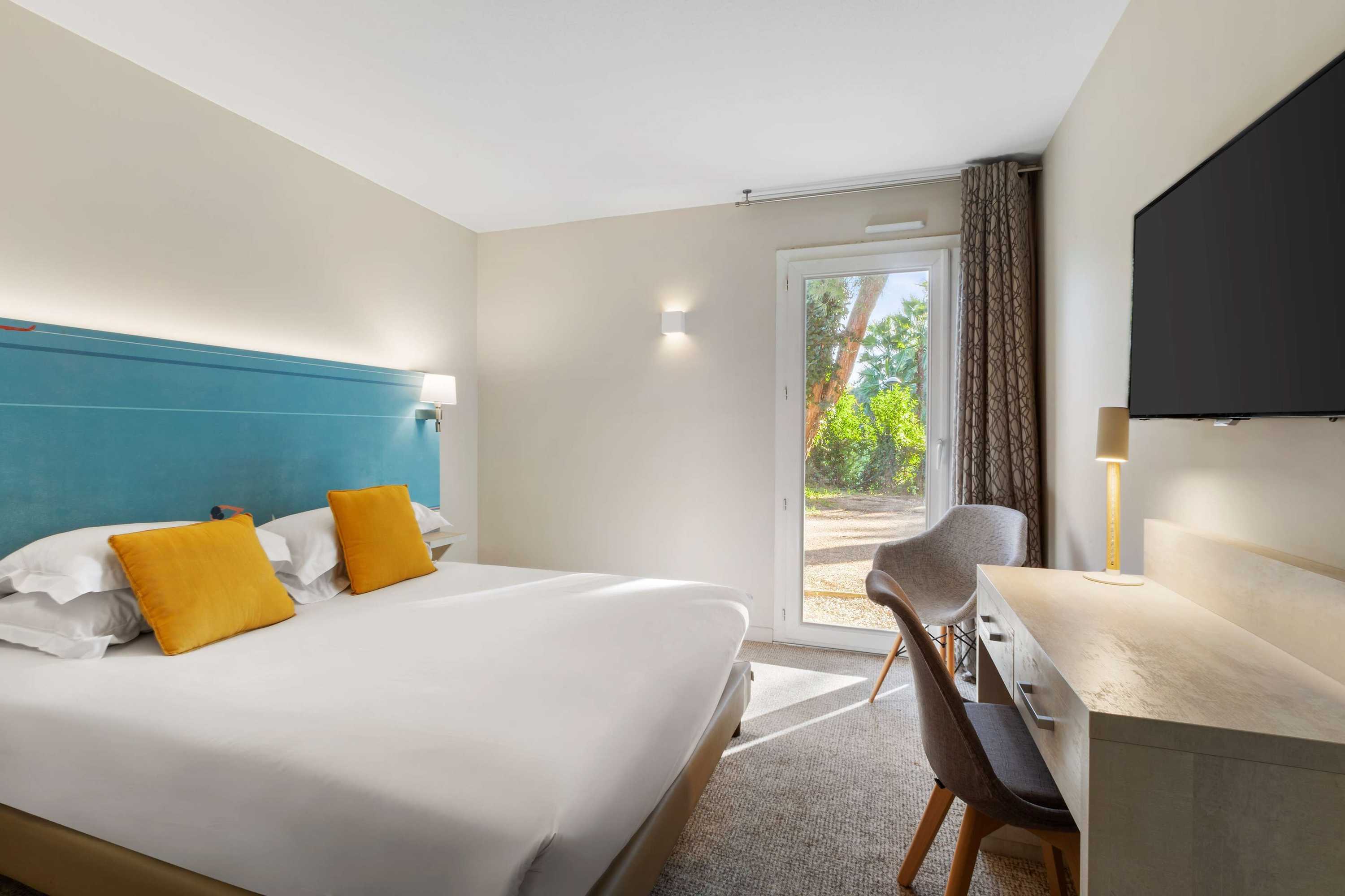 Gift card for Best Western Plus Hotel Hyeres Cote D'azur, Hyeres Gift card for Best Western Plus Hotel Hyeres Cote D'azur, Hyeres