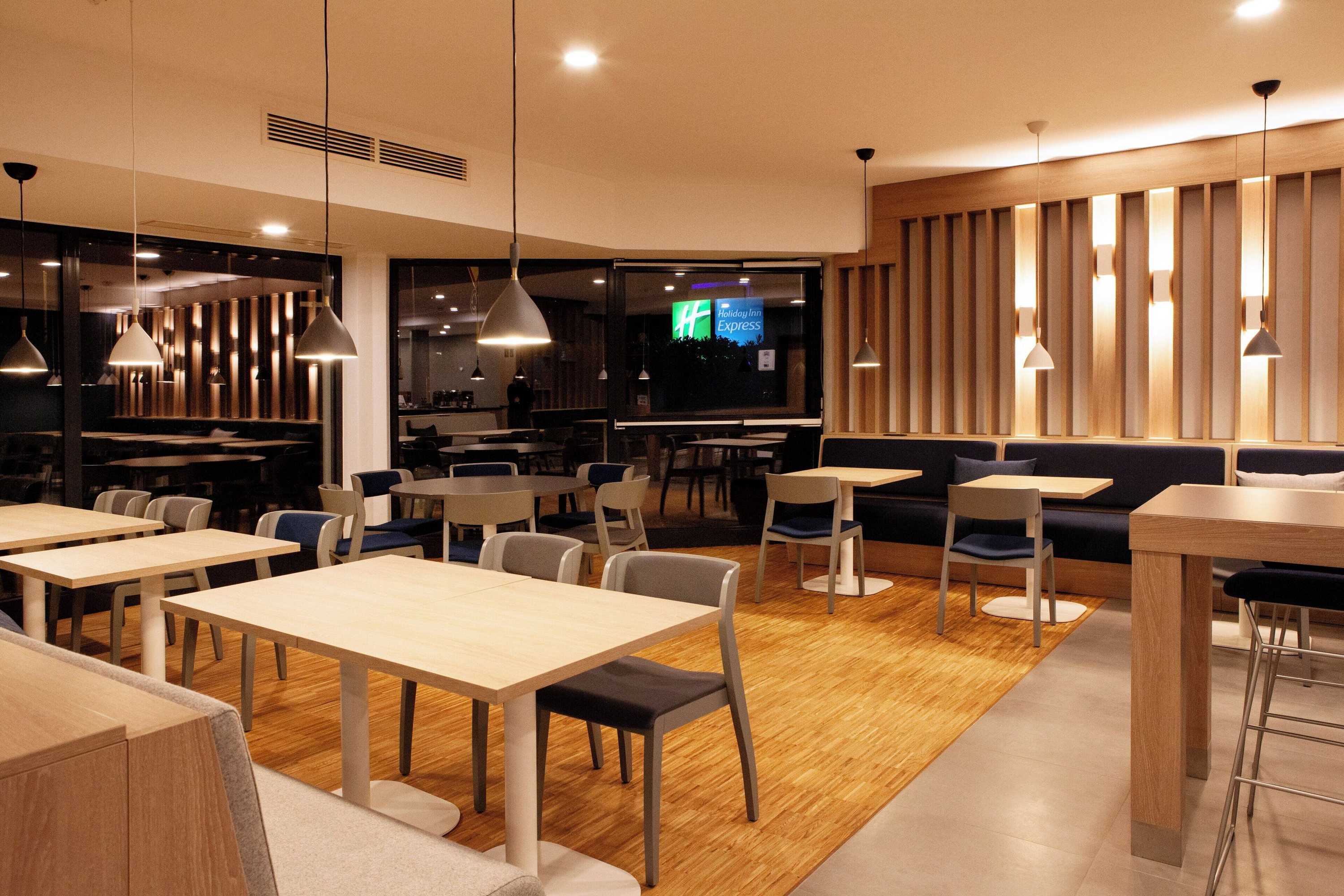 Gift card for Holiday Inn Express Neunkirchen by Ihg