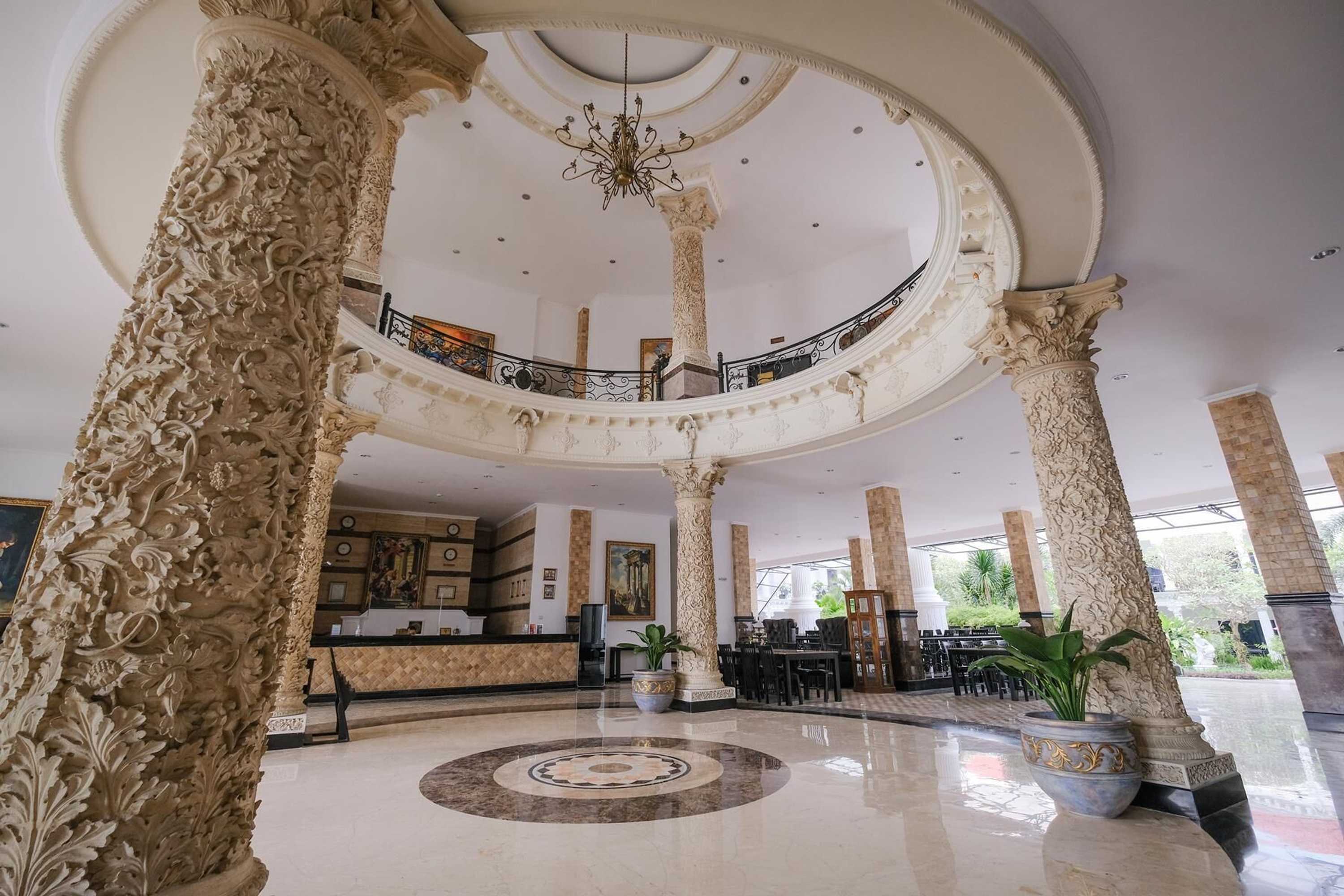 Gift card for The Grand Palace Hotel - Yogyakarta Gift card for The Grand Palace Hotel - Yogyakarta