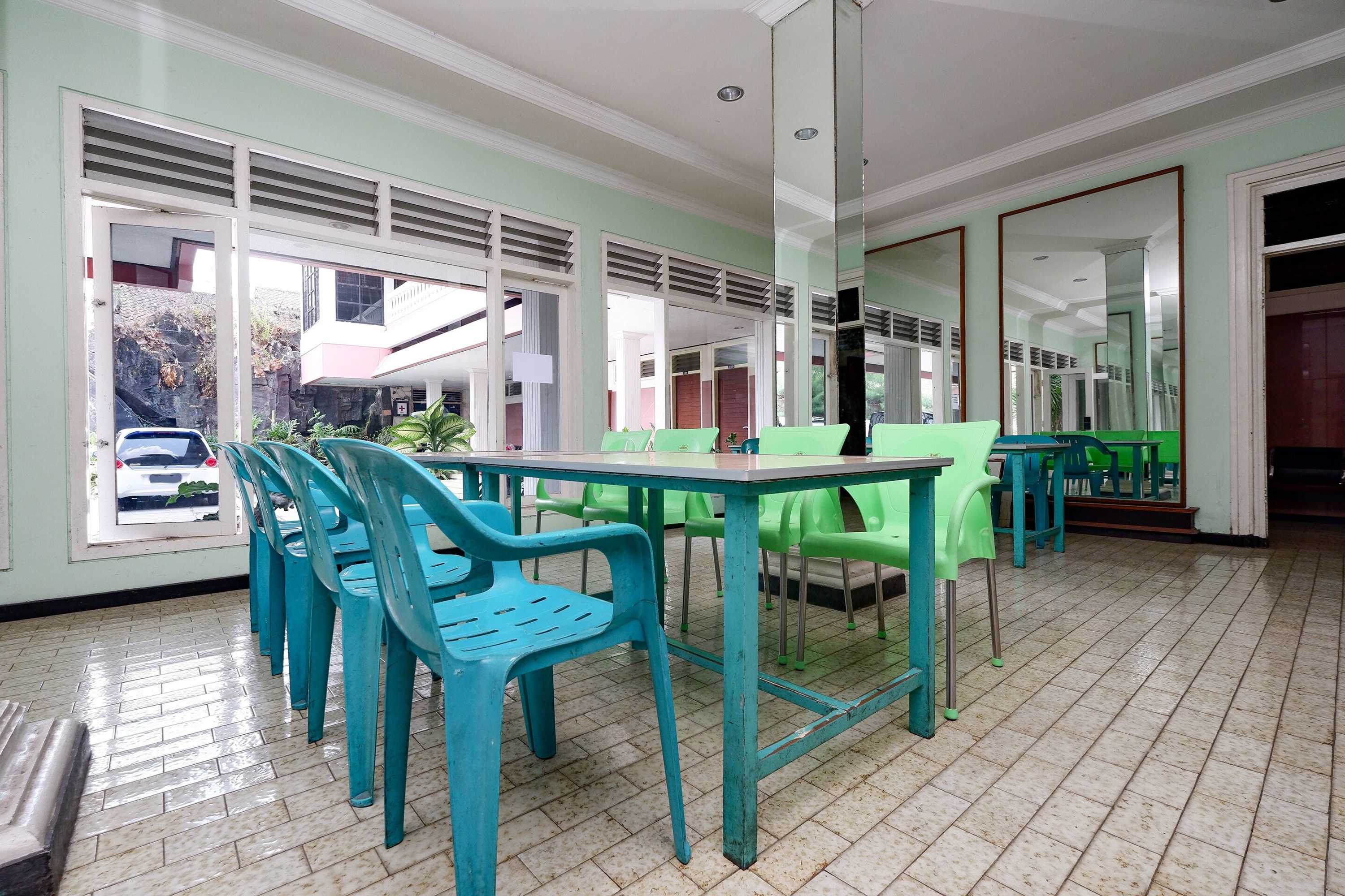 Gift card for Oyo 1843 Cahya Nirwana