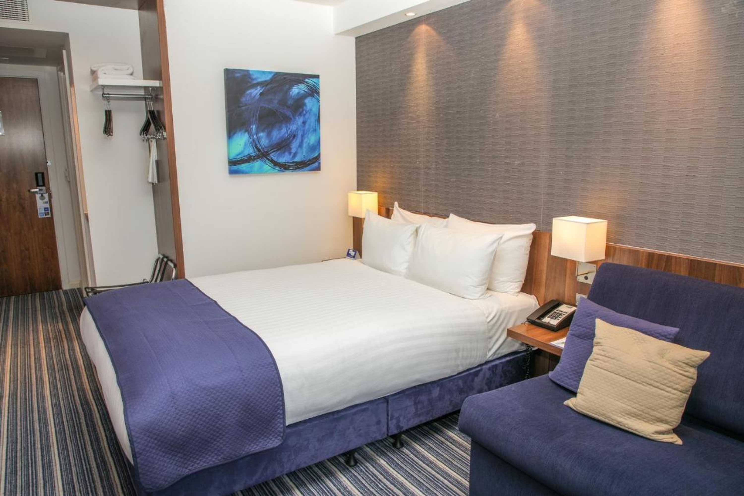 Gift card for Holiday Inn Express London Heathrow T5 by Ihg