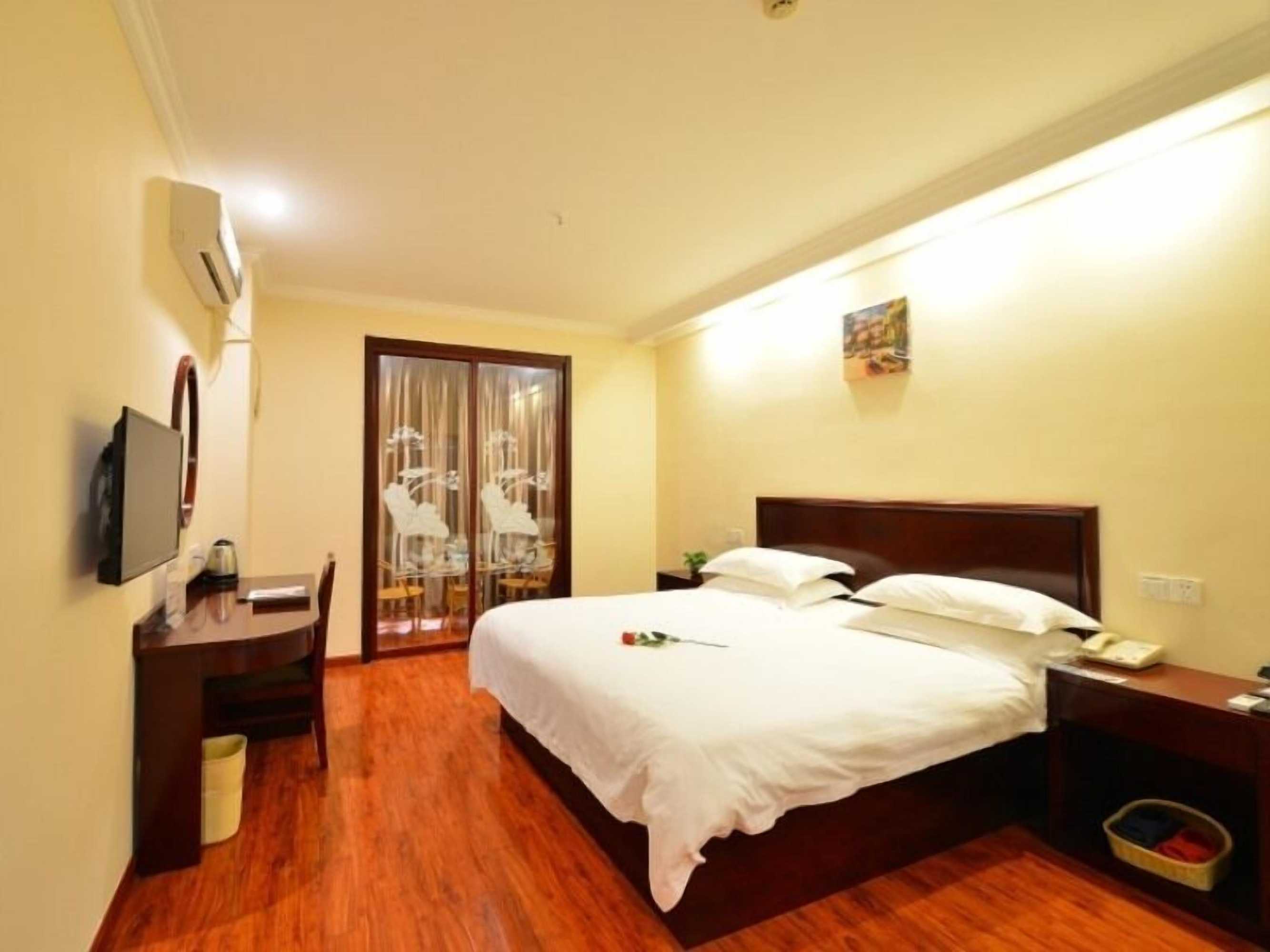 Gift card for Greentree Inn Wuxi Dongting Leather City Express Hotel Gift card for Greentree Inn Wuxi Dongting Leather City Express Hotel