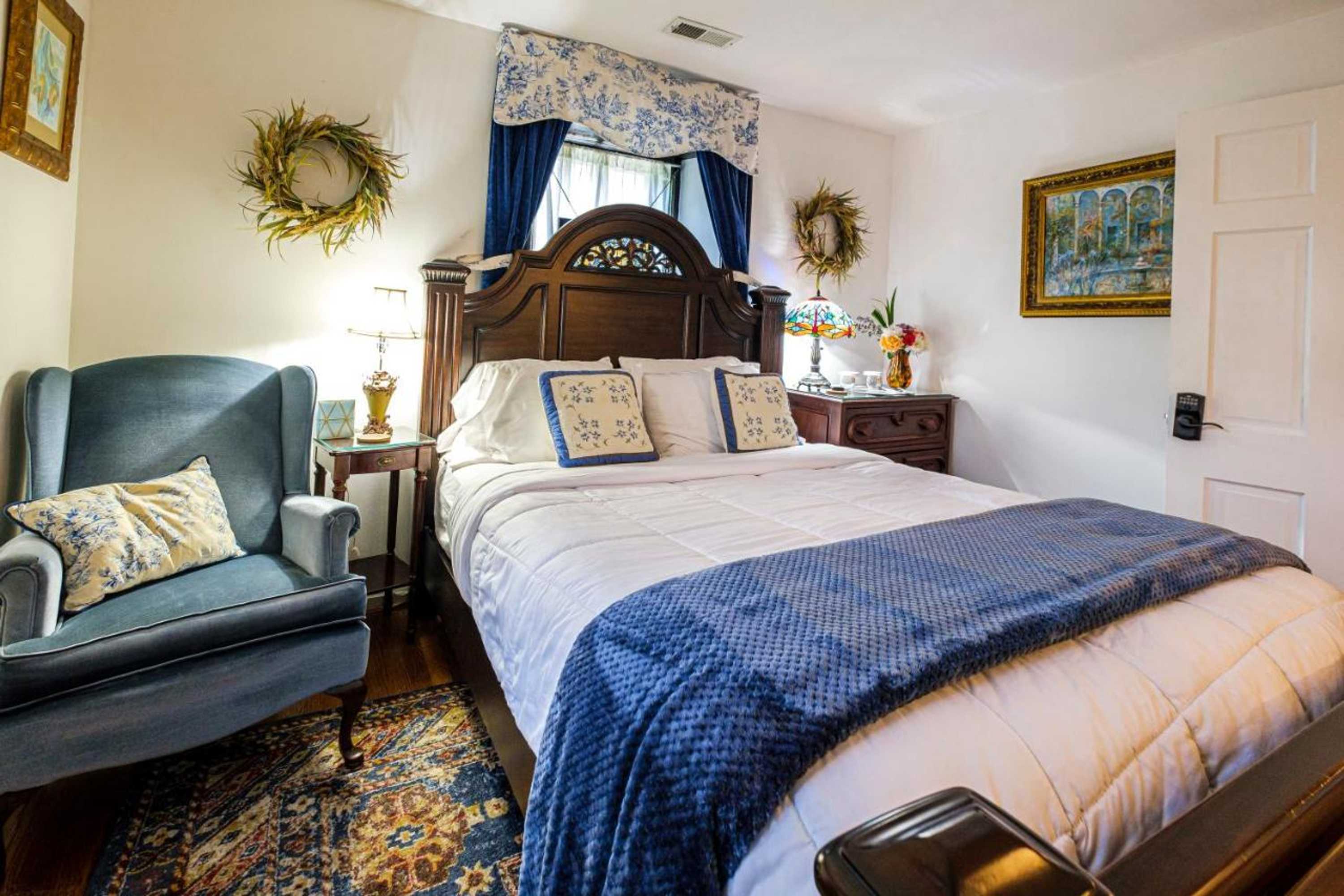 Gift card for Stone Manor Vineyard & Orchard Bed & Breakfast