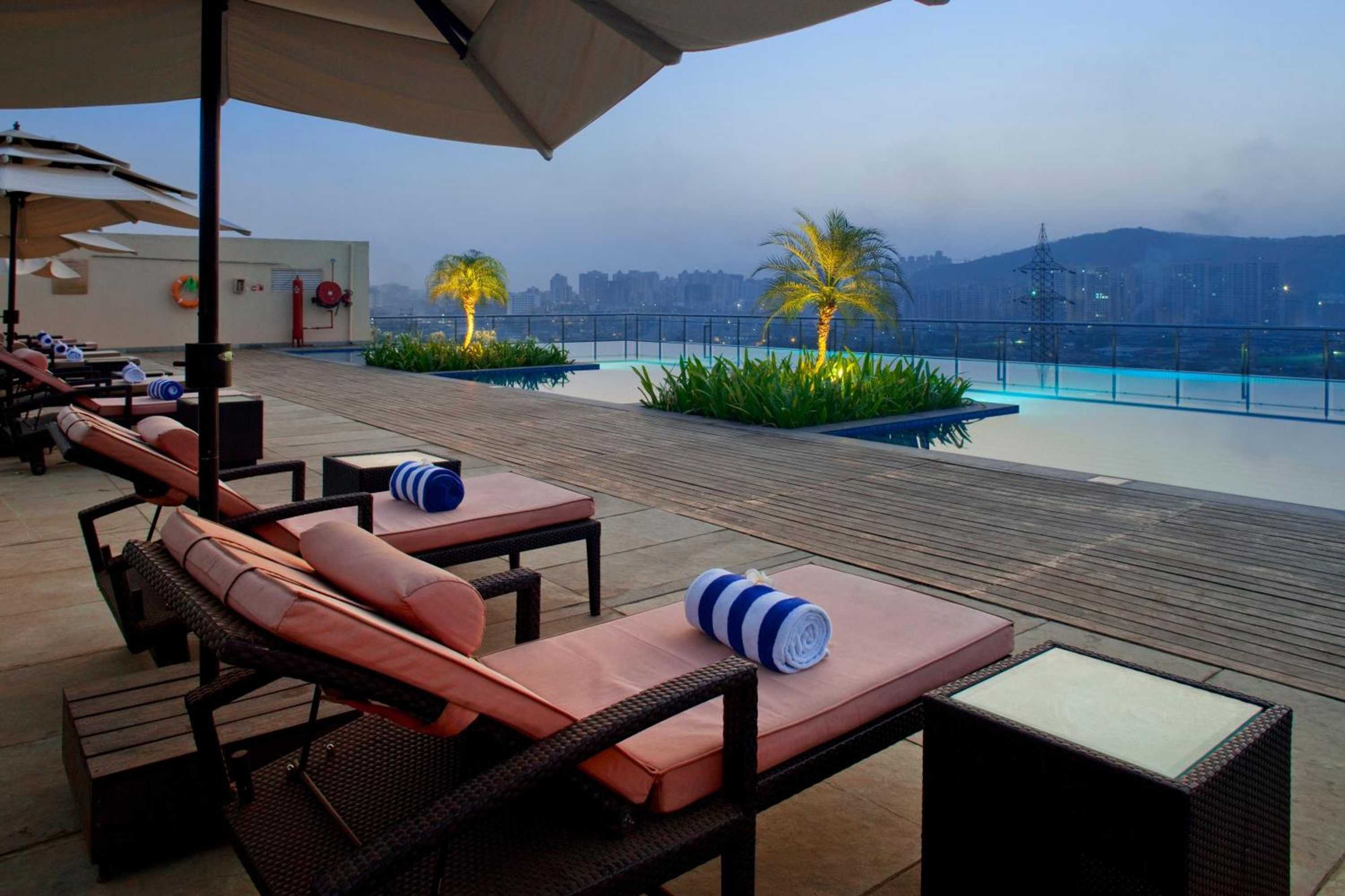 Gift card for Holiday Inn Mumbai International Airport by Ihg Gift card for Holiday Inn Mumbai International Airport by Ihg