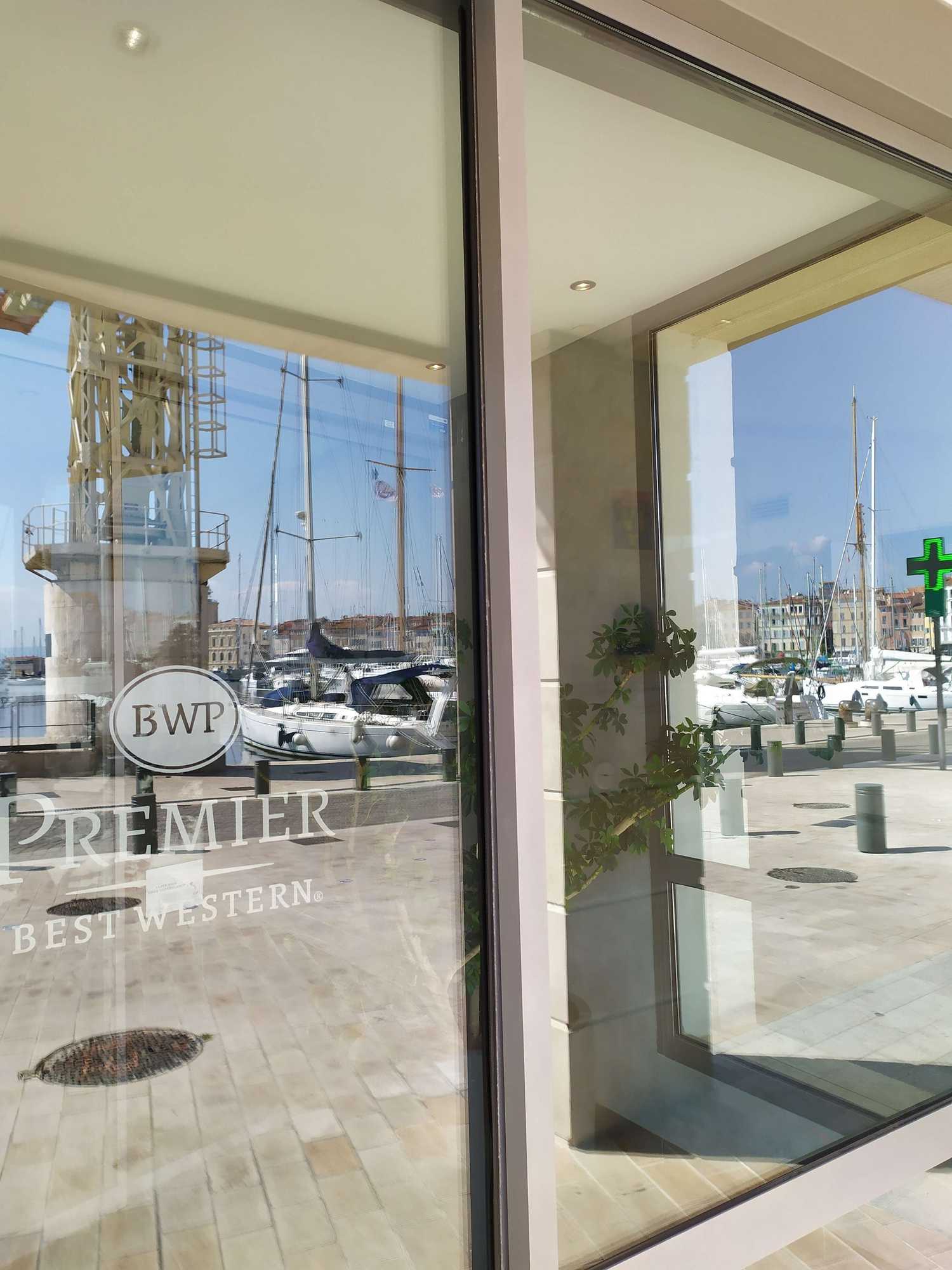 Gift card for Best Western Premier Hotel Vieux Port Gift card for Best Western Premier Hotel Vieux Port