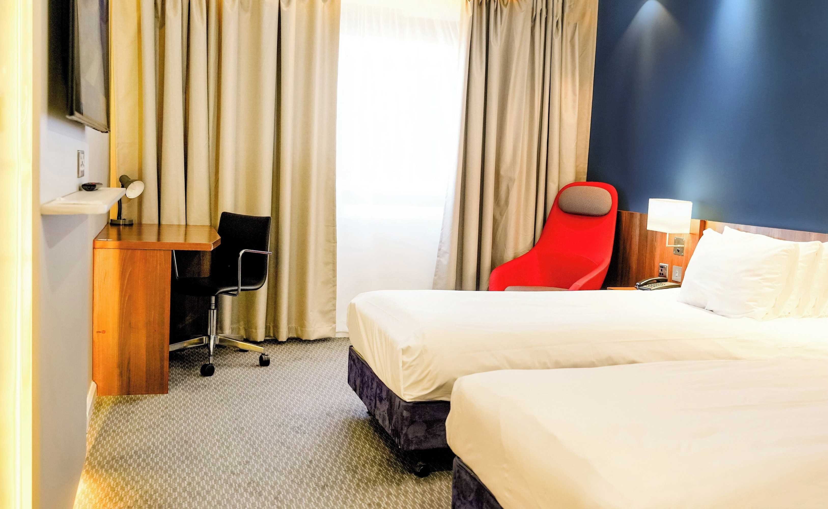 Gift card for Holiday Inn Express Harlow by Ihg Gift card for Holiday Inn Express Harlow by Ihg