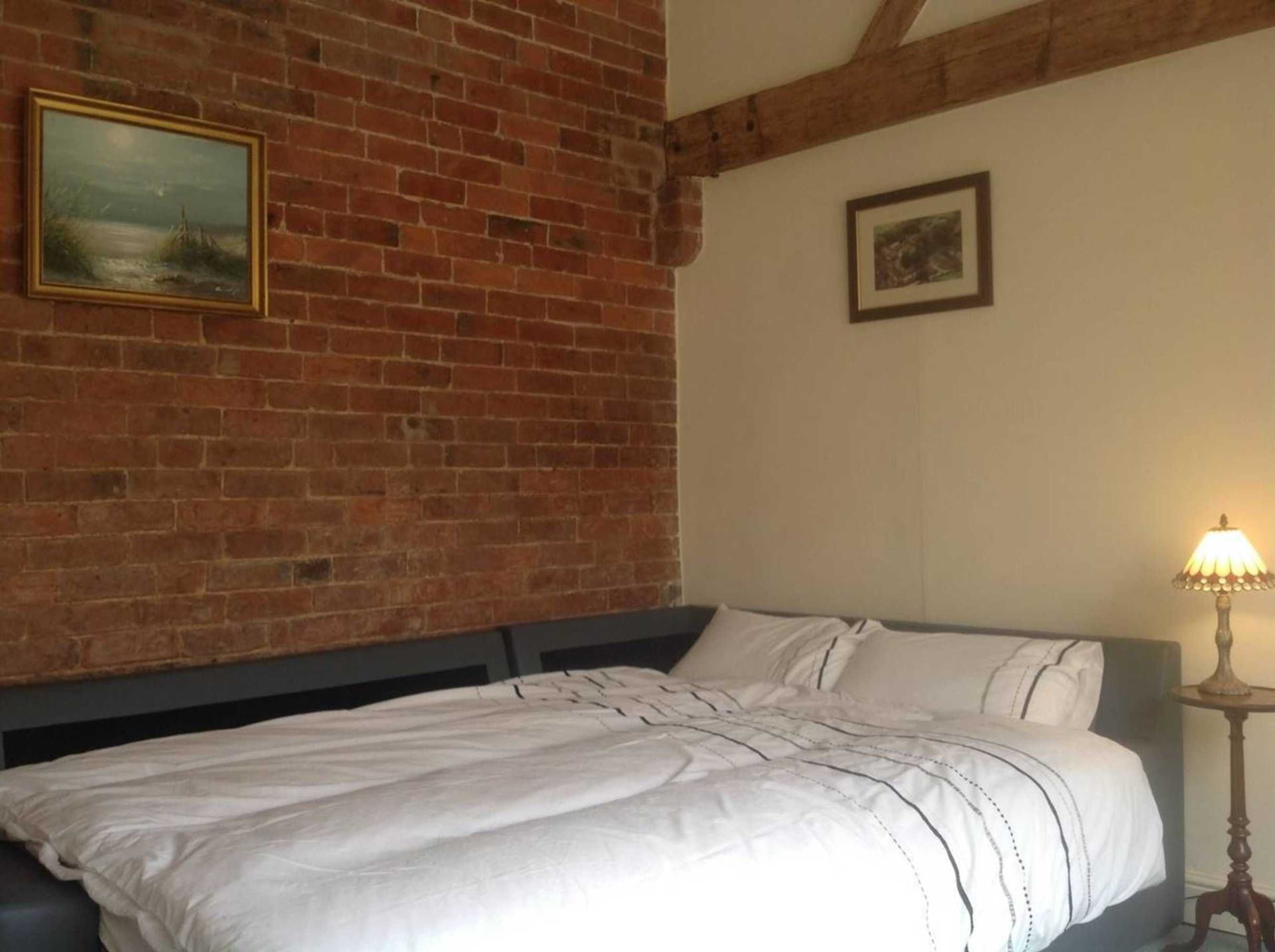 Gift card for Squirrel Barn. Hi-Spec. Hot Tub & Wifi. Sleeps 14 Gift card for Squirrel Barn. Hi-Spec. Hot Tub & Wifi. Sleeps 14