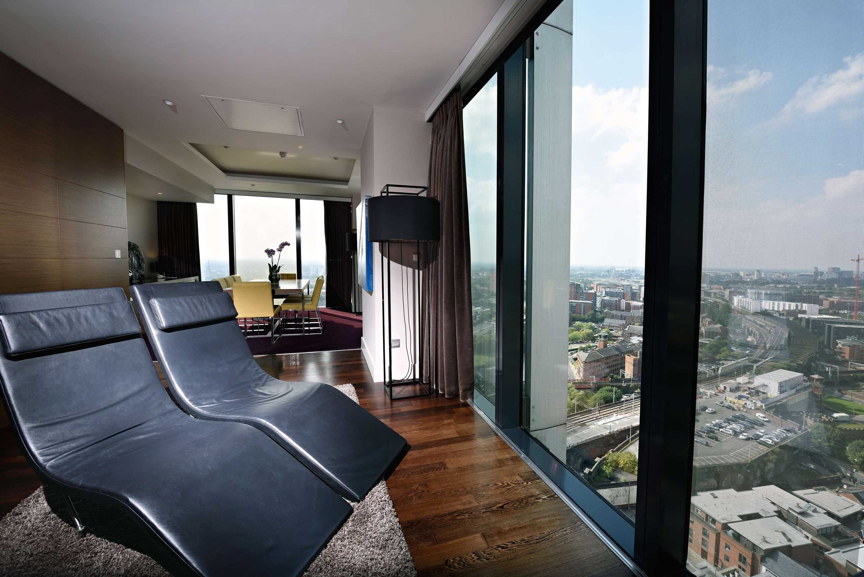 Gift card for Hilton Manchester Deansgate Gift card for Hilton Manchester Deansgate