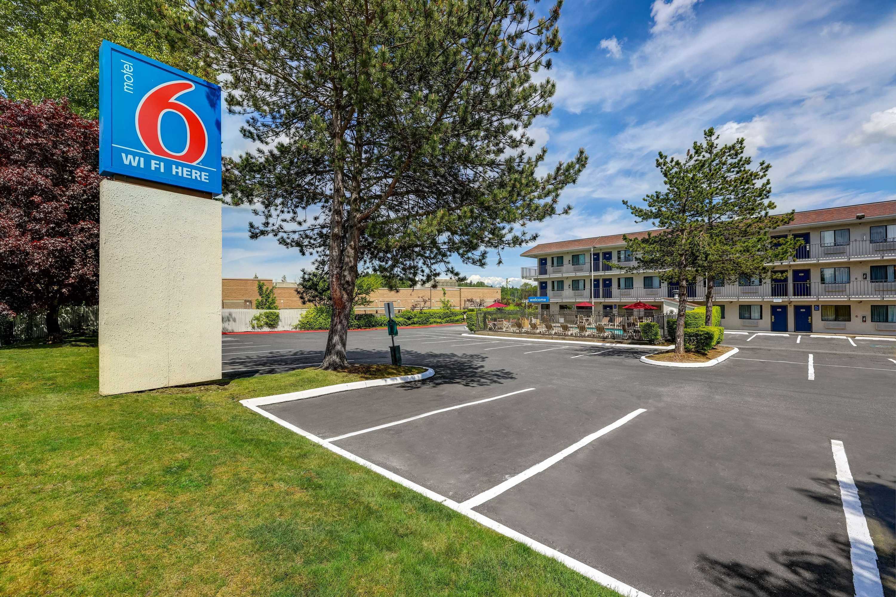 Gift card for Motel 6 Seattle North Kirkland