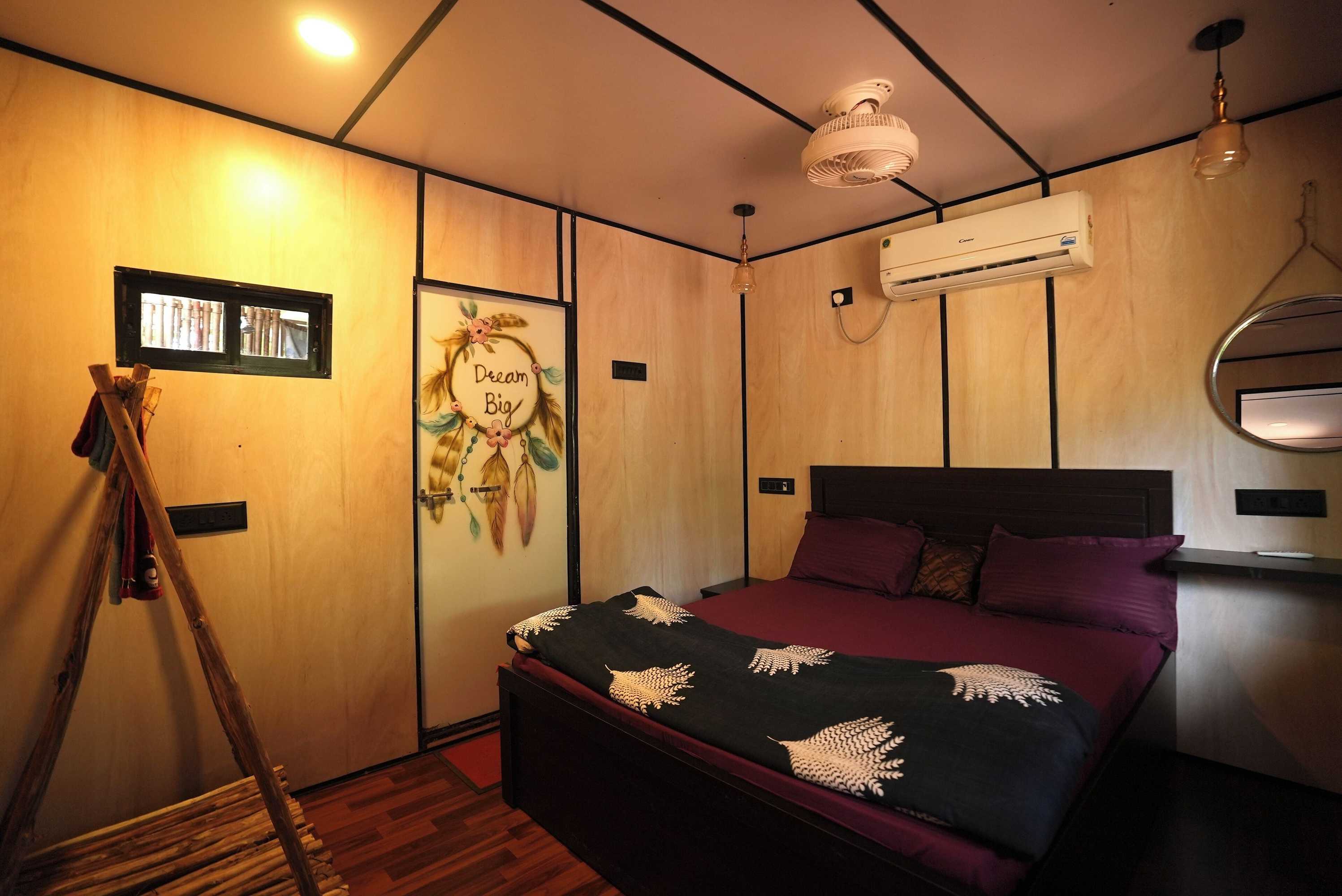 Gift card for Lakeside Boheme Inn