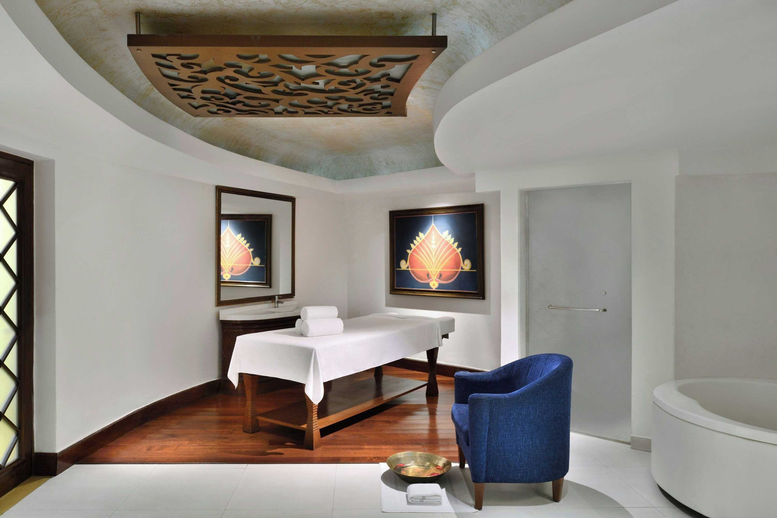 Gift card for Le Meridien New Delhi