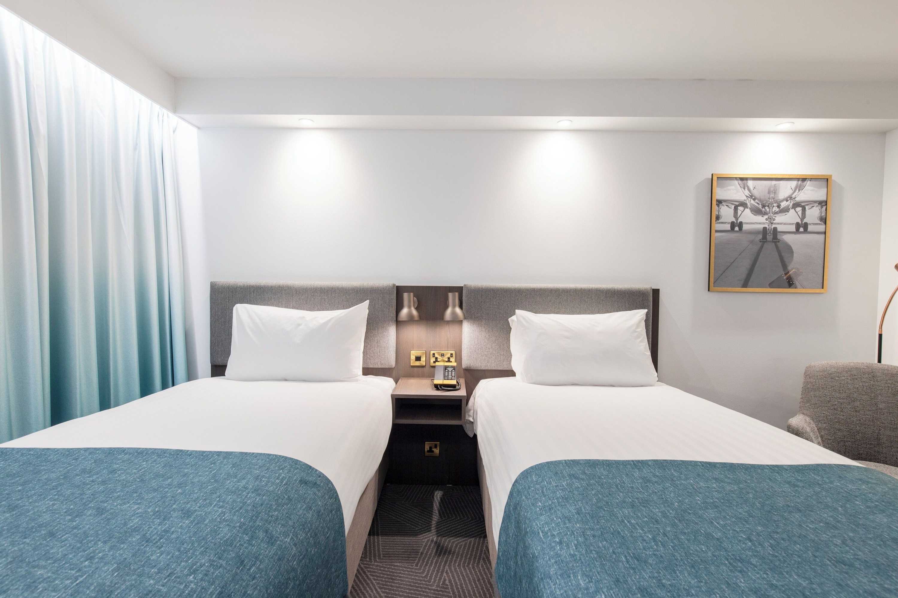 Gift card for Holiday Inn Bristol Airport by Ihg Gift card for Holiday Inn Bristol Airport by Ihg