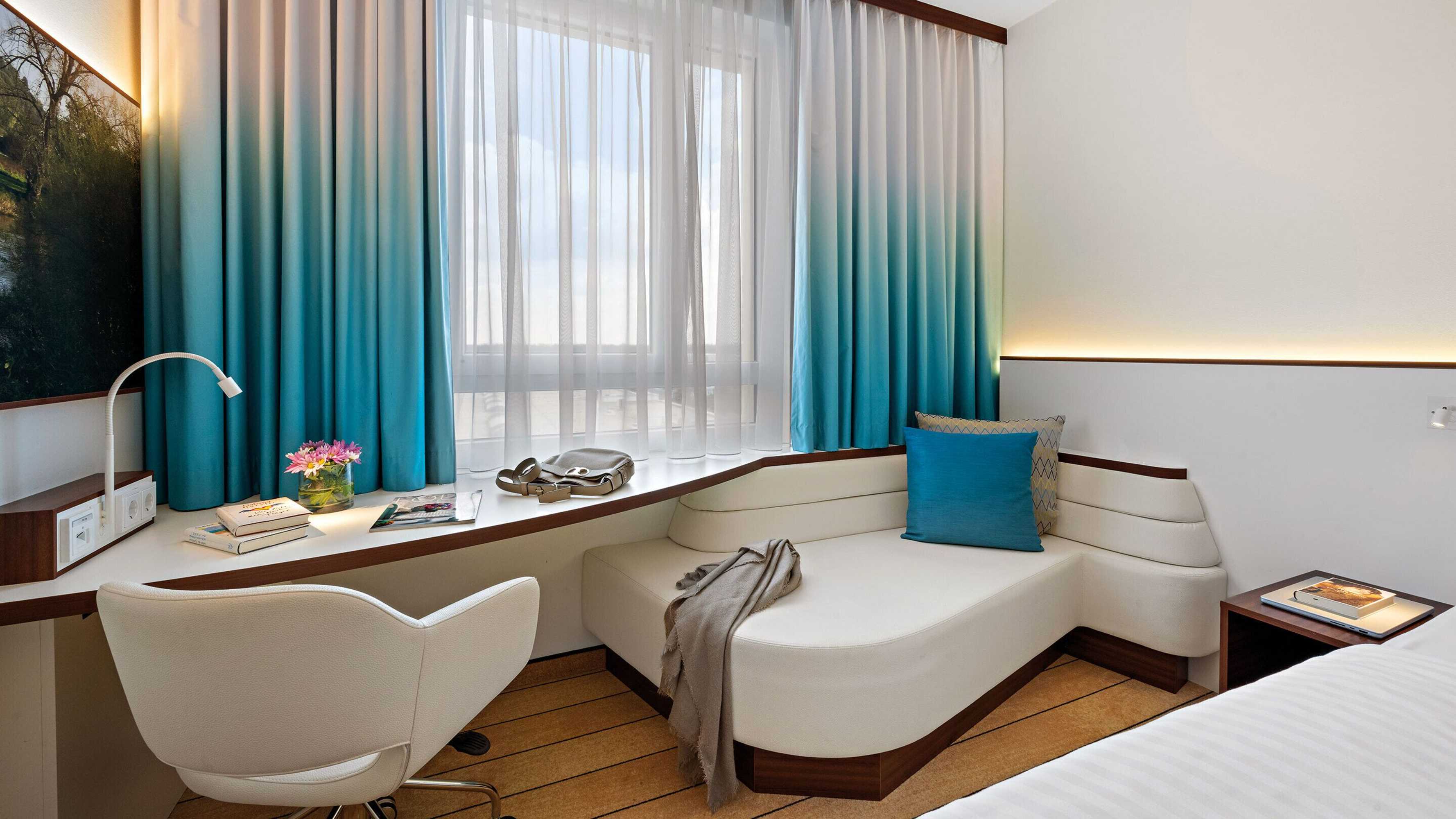Gift card for Hey Lou Hotel Frankfurt Airport Gift card for Hey Lou Hotel Frankfurt Airport
