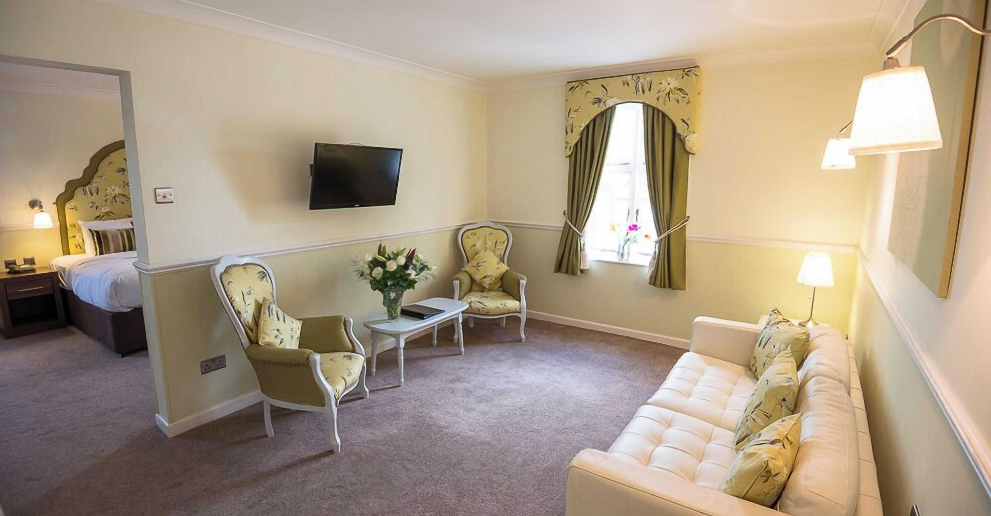 Gift card for Worcester Bank House Hotel Spa & Golf, BW Premier Collection Gift card for Worcester Bank House Hotel Spa & Golf, BW Premier Collection