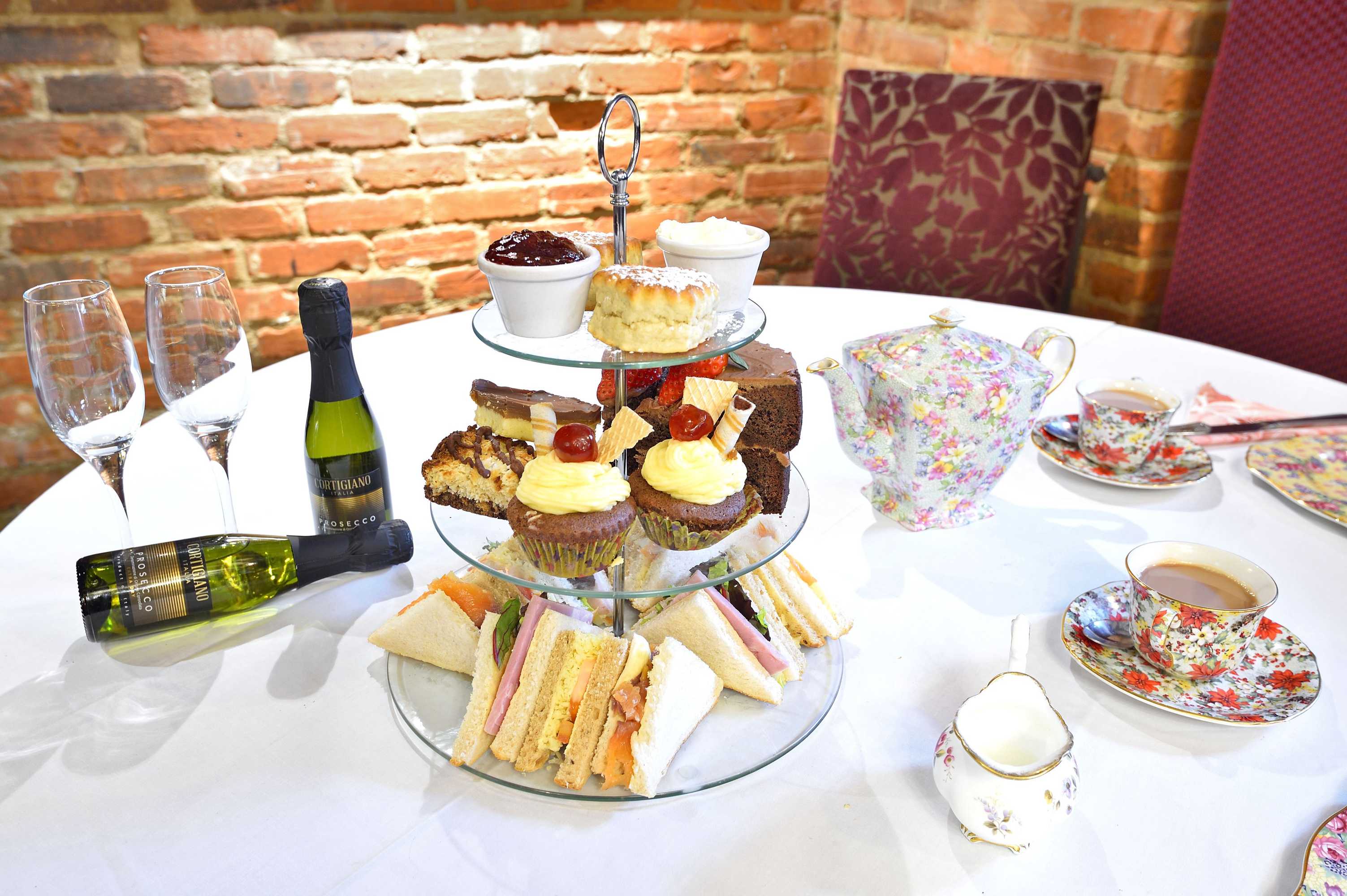 Gift card for The Royal Victoria & Bull Hotel Gift card for The Royal Victoria & Bull Hotel