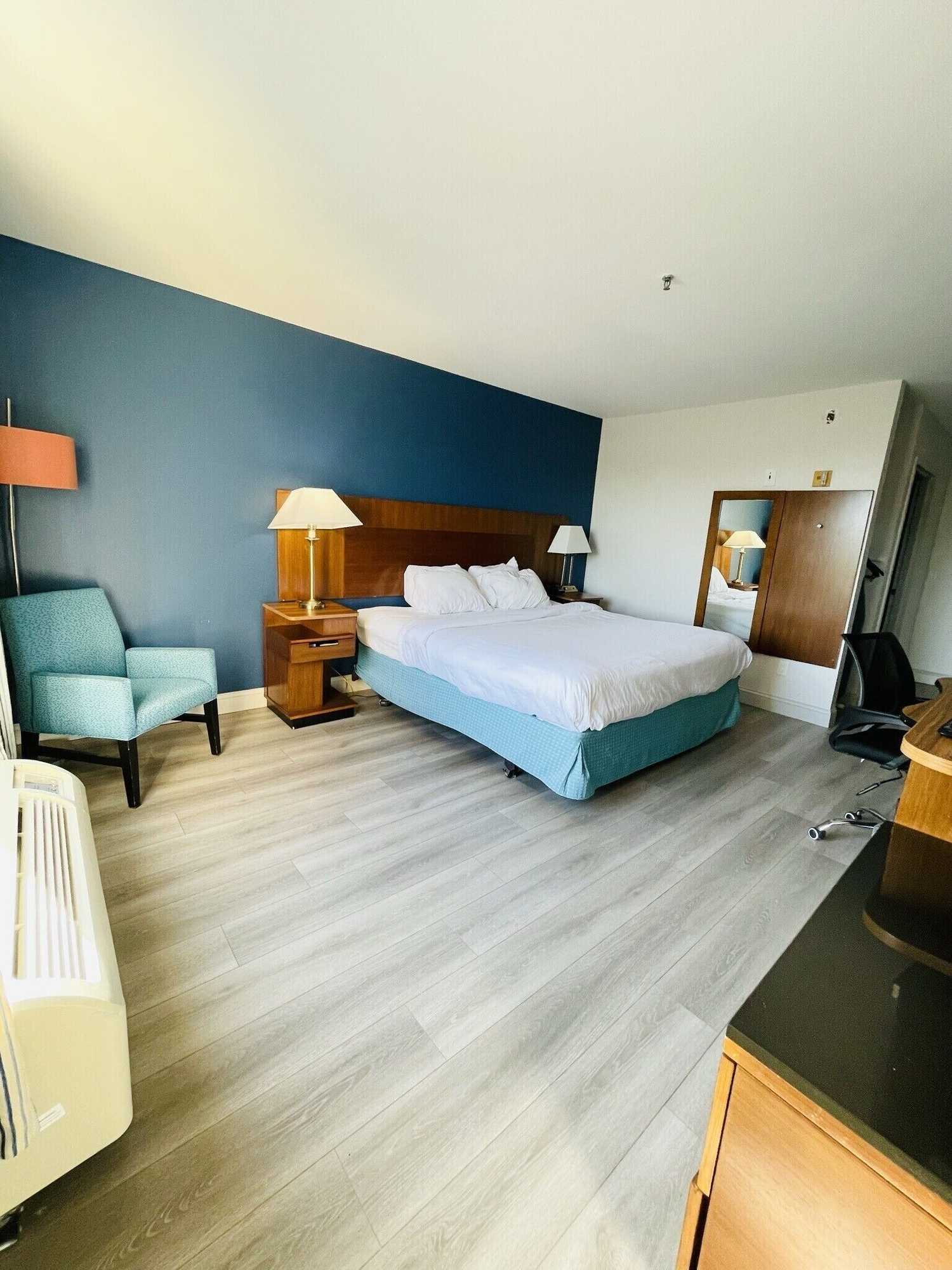 Gift card for Comfort Inn & Suites Mt Laurel-Philadelphia Gift card for Comfort Inn & Suites Mt Laurel-Philadelphia