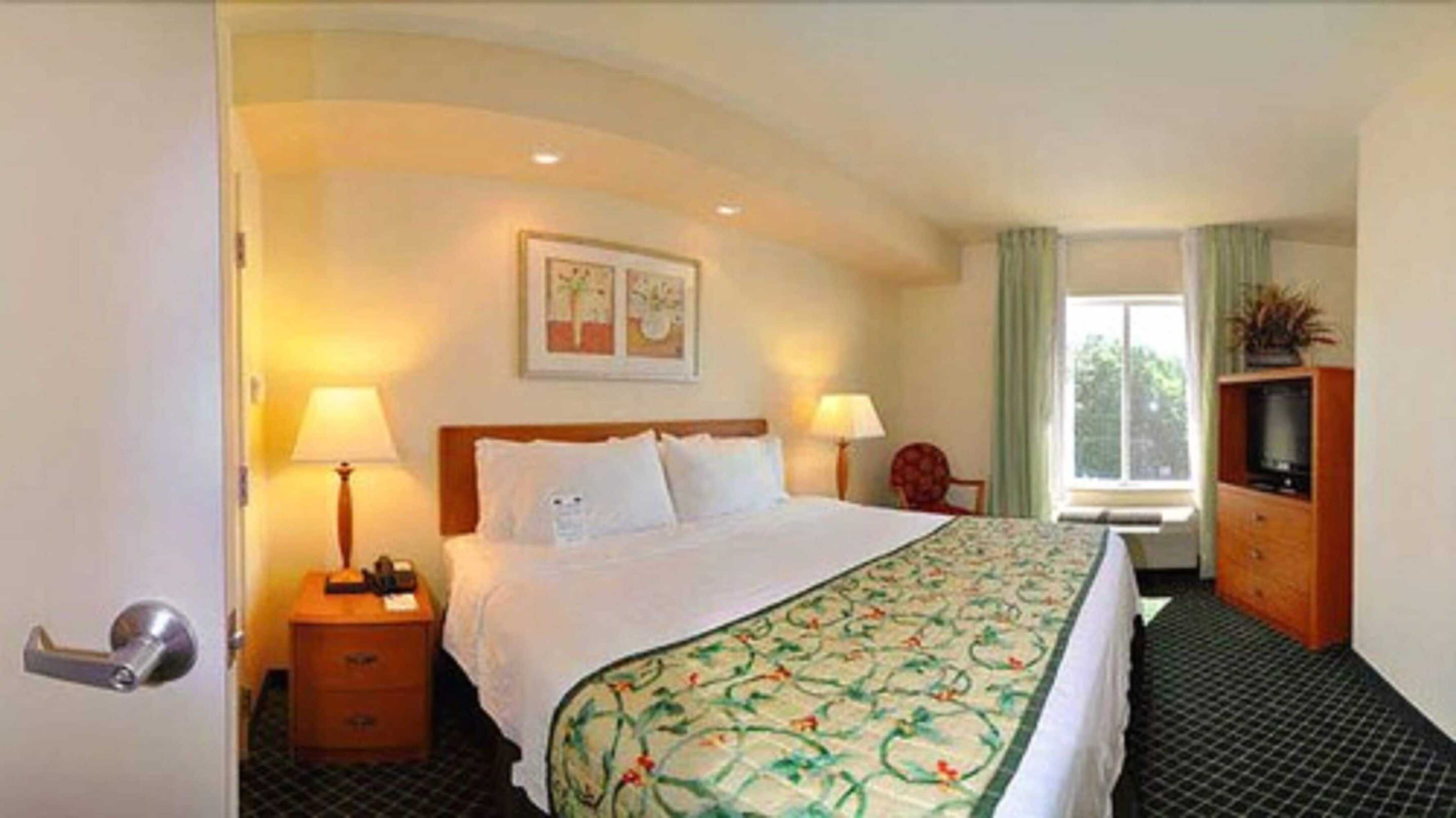 Gift card for Fairfield Inn & Suites Marianna Gift card for Fairfield Inn & Suites Marianna