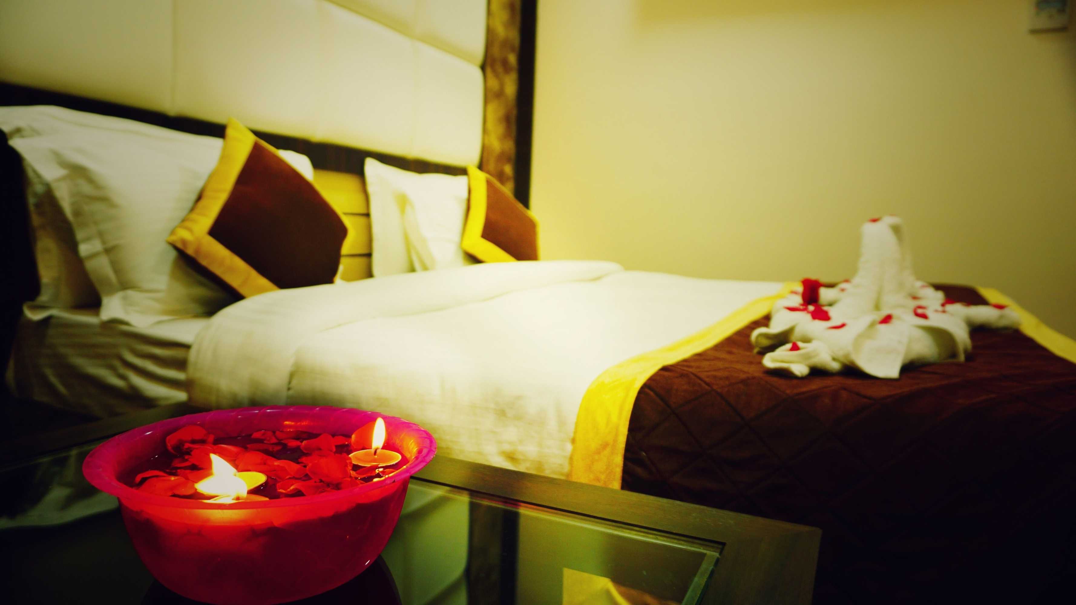 Gift card for Hotel Golden Laurel Inn Gift card for Hotel Golden Laurel Inn