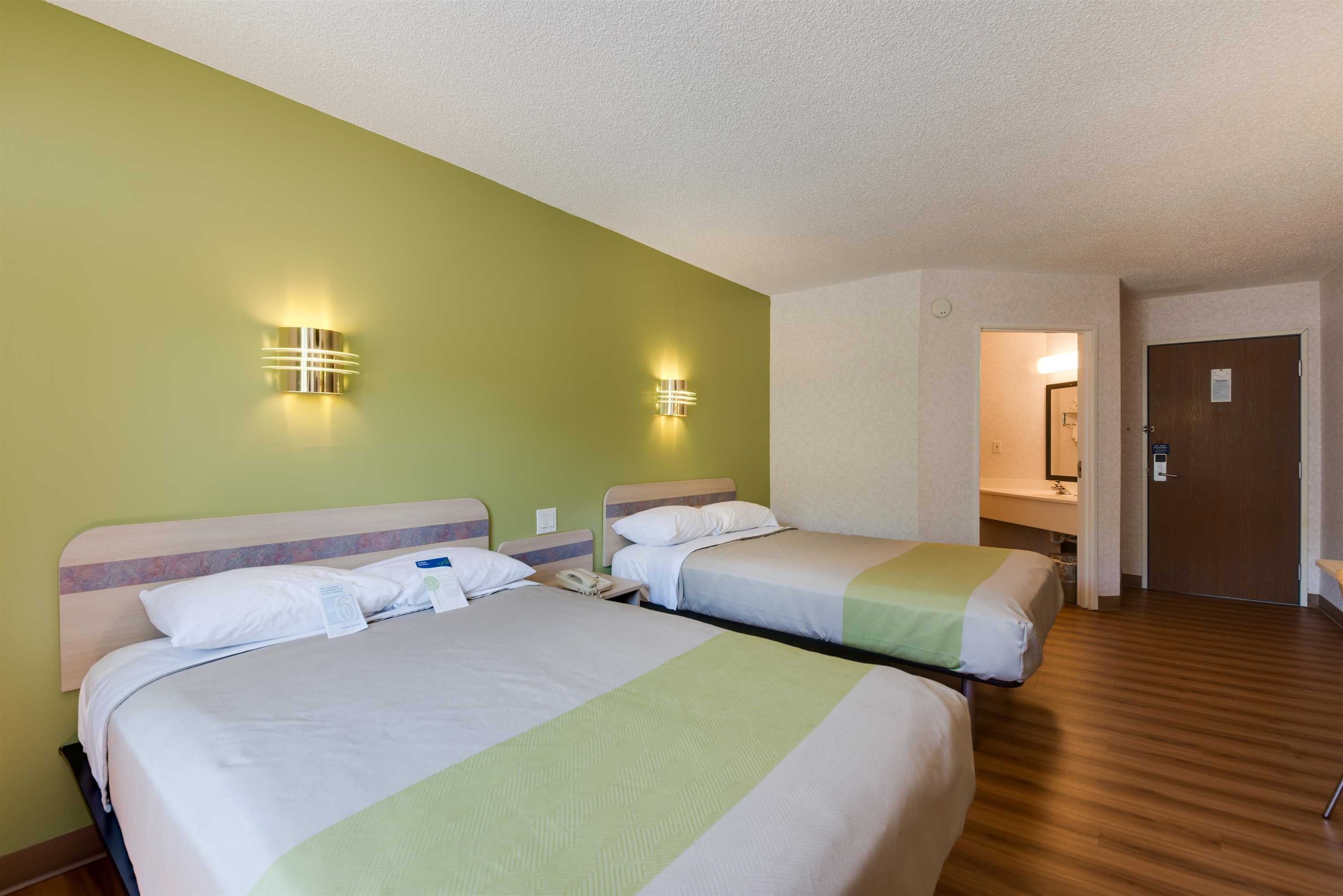 Gift card for Motel 6 Statesville, NC