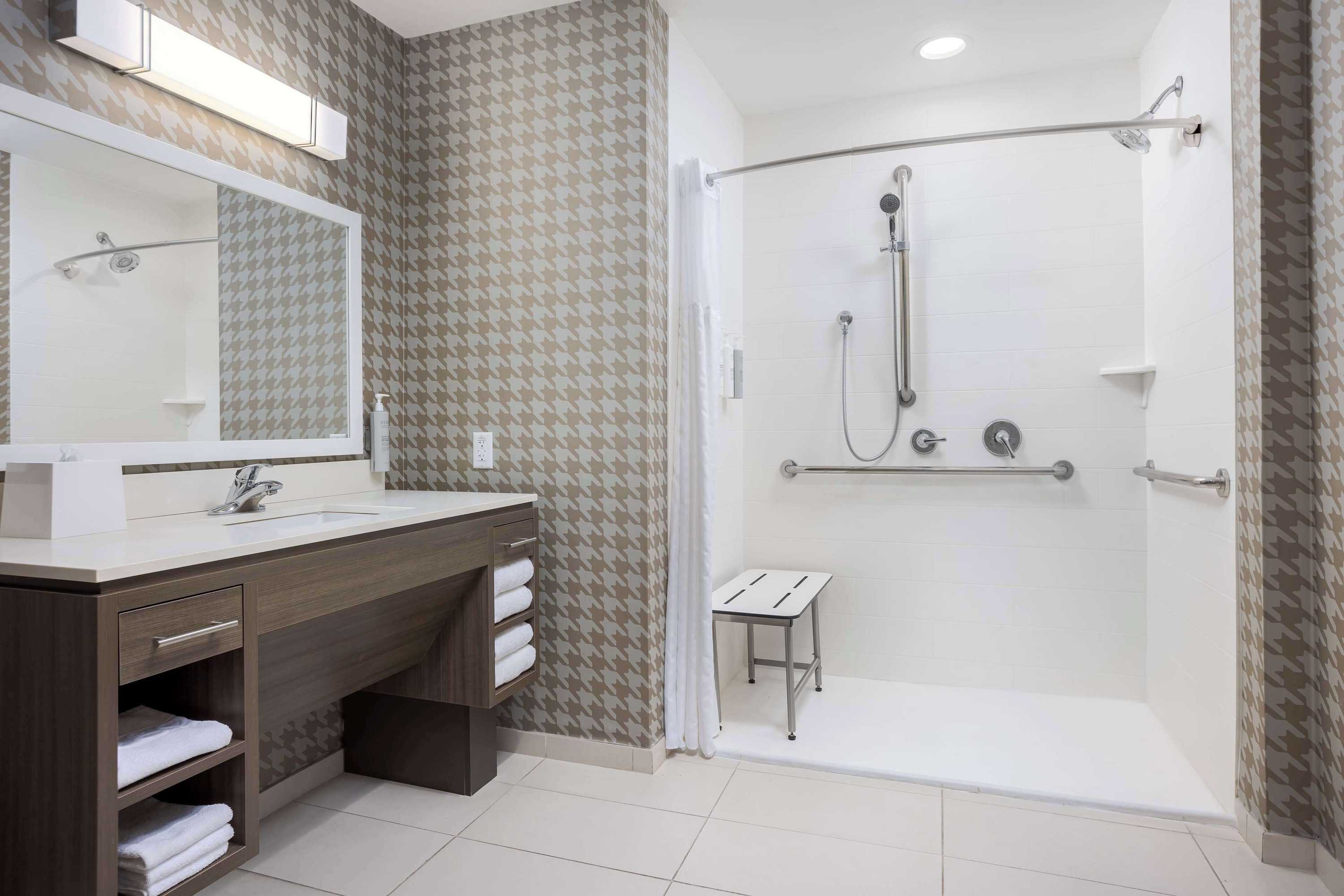 Gift card for Home2 Suites by Hilton Clermont Gift card for Home2 Suites by Hilton Clermont