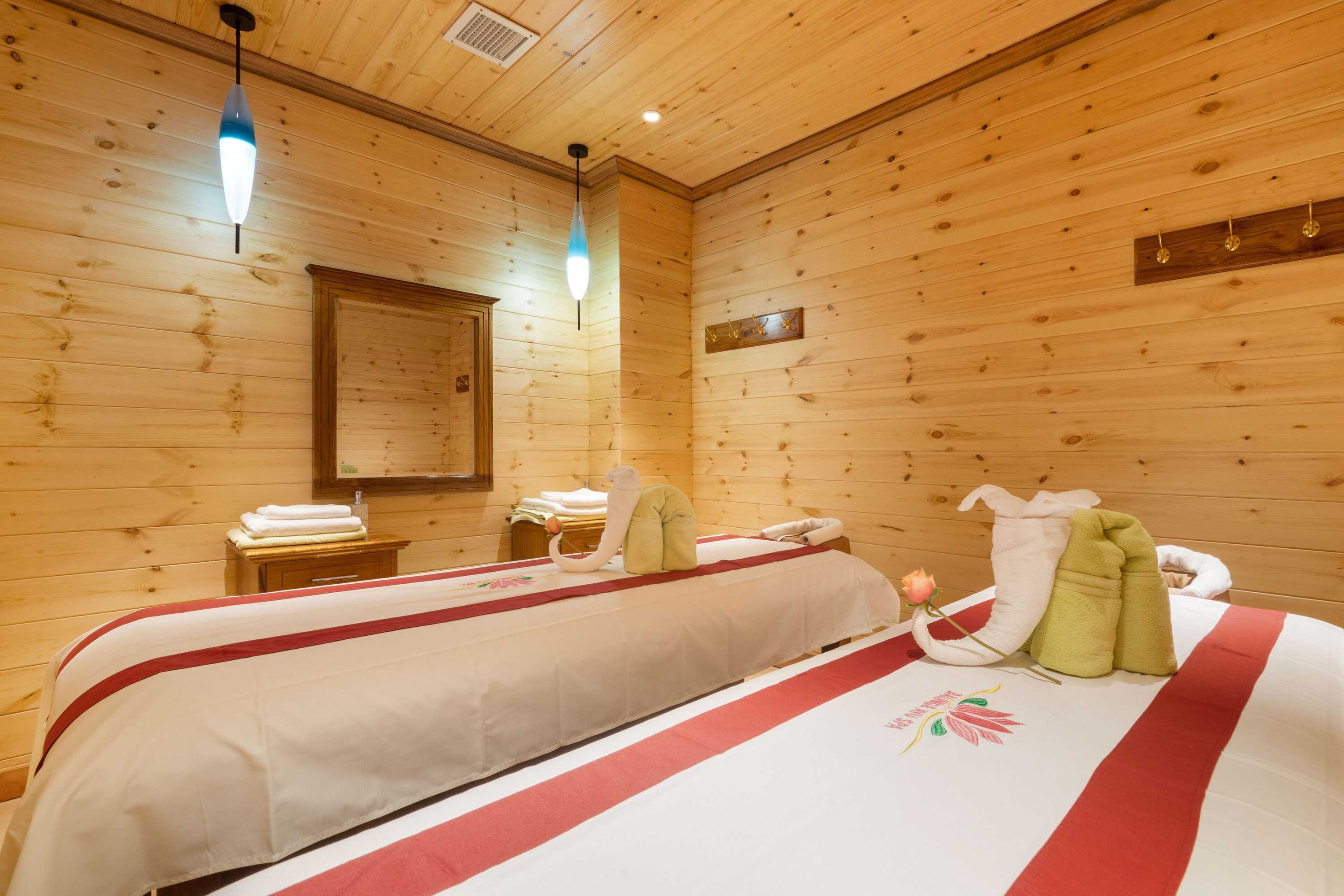 Gift card for Araliya Red - Budget Friendly Hotel- Where You Find Stunning 360 Panoramic View of Nuwara Eliya