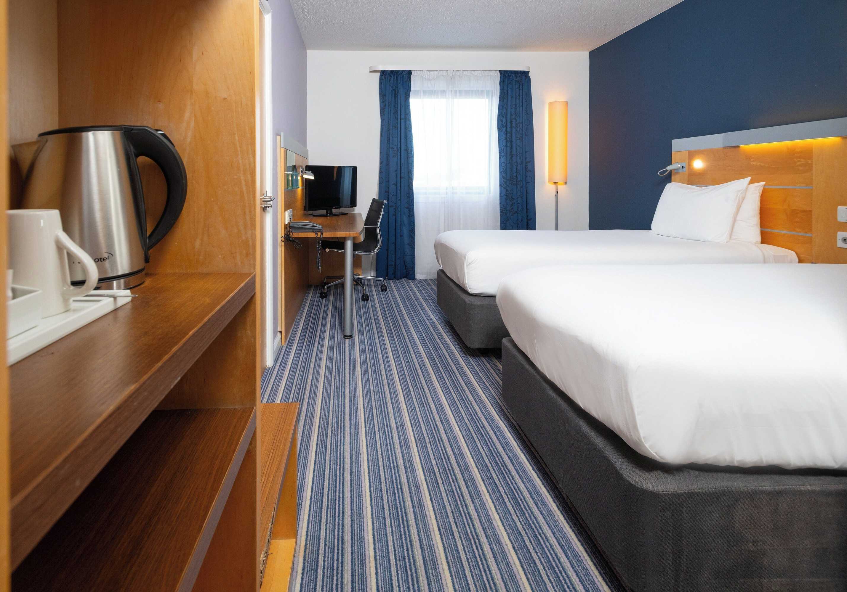 Gift card for Holiday Inn Express Stevenage by Ihg Gift card for Holiday Inn Express Stevenage by Ihg