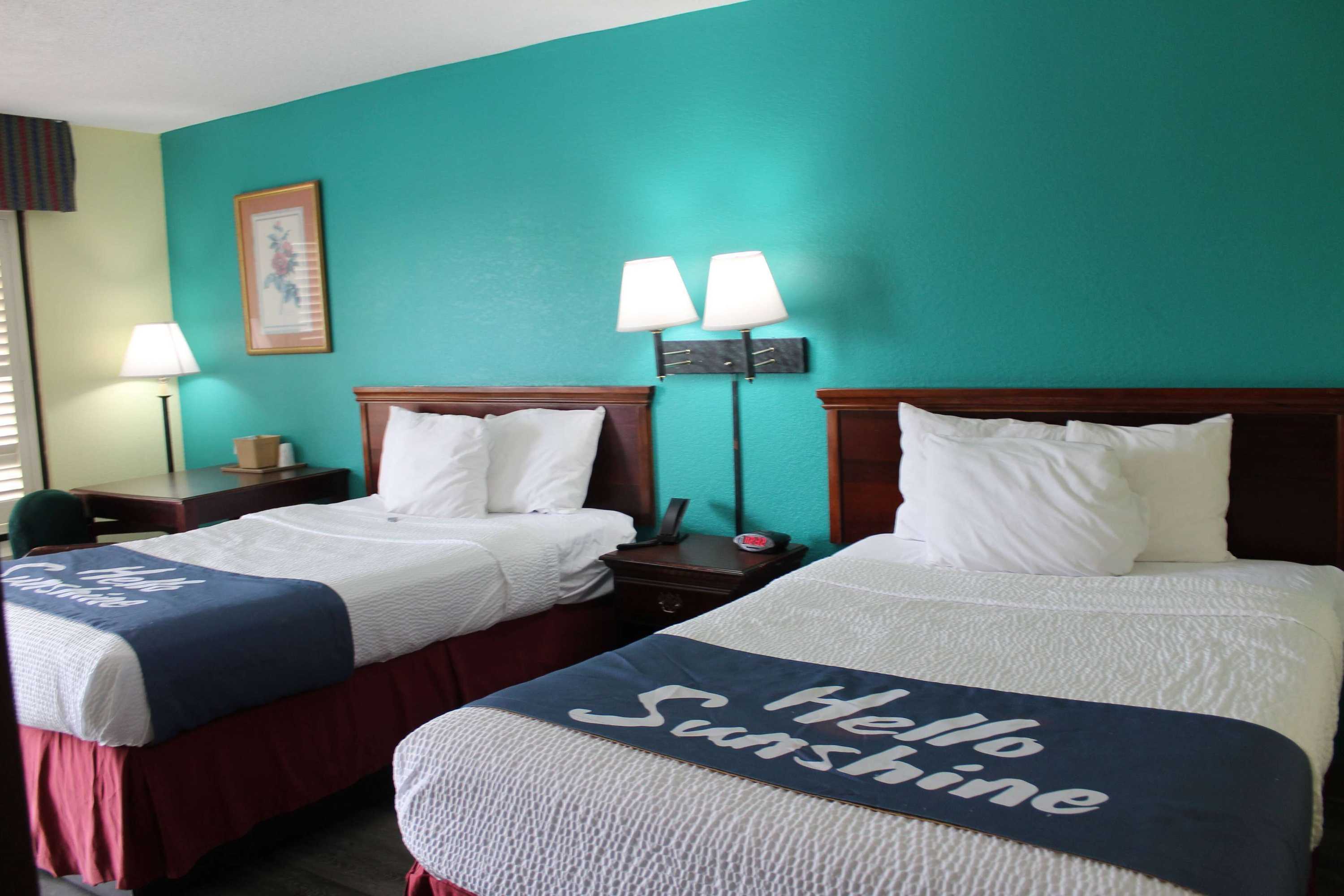 Gift card for Days Inn by Wyndham Marianna Gift card for Days Inn by Wyndham Marianna