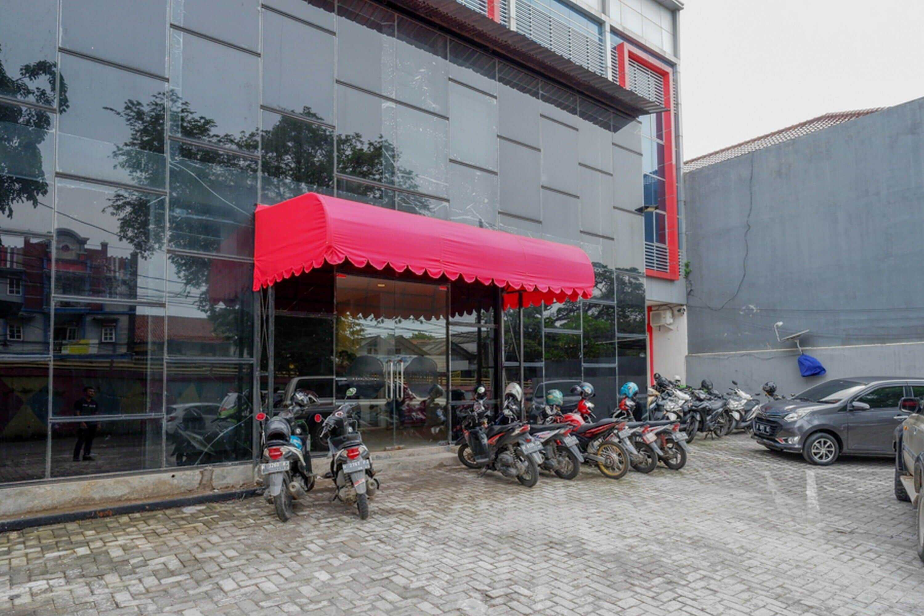 Gift card for Reddoorz @ Jalan Kartini Semarang