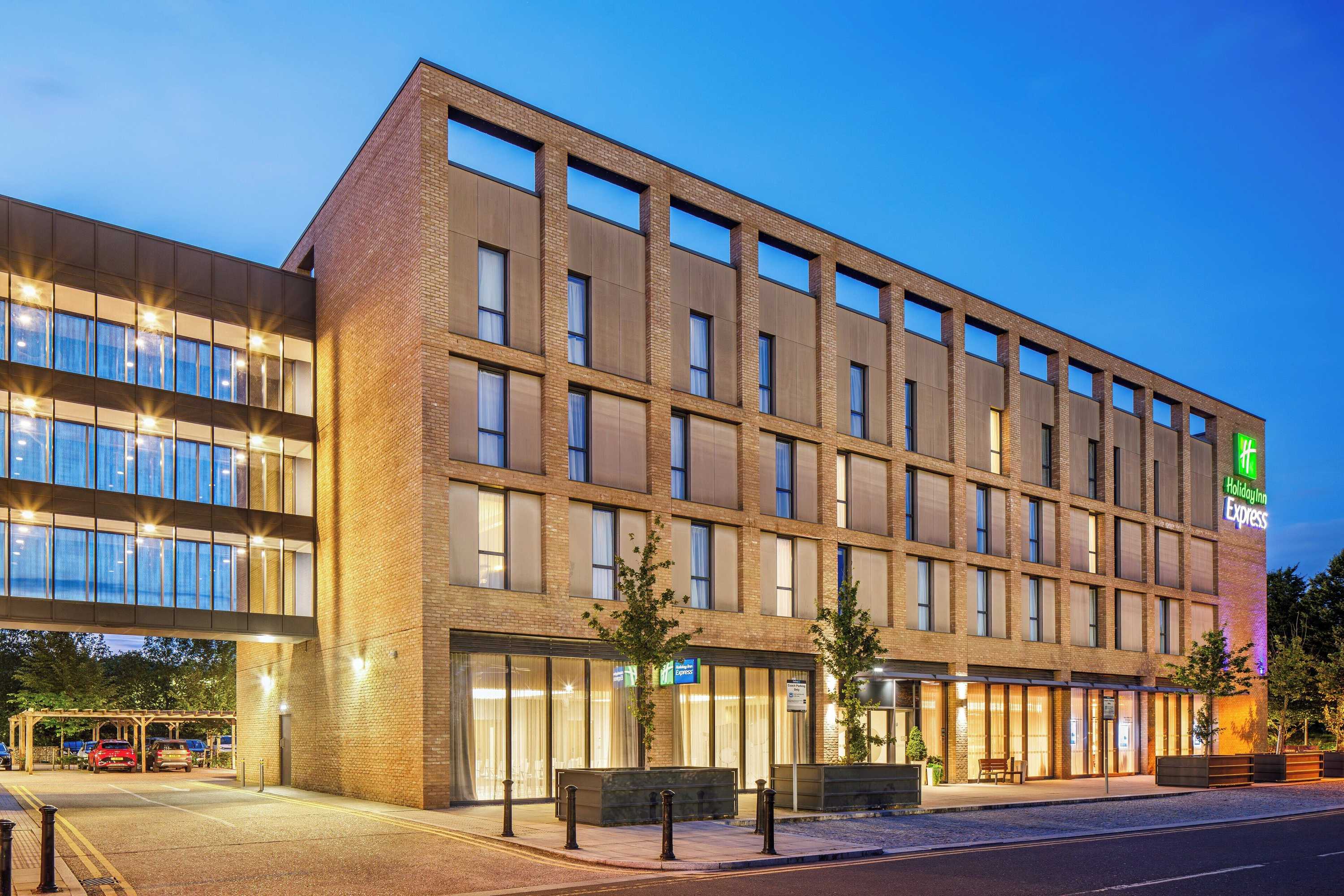 Gift card for Holiday Inn Express London - Excel Gift card for Holiday Inn Express London - Excel