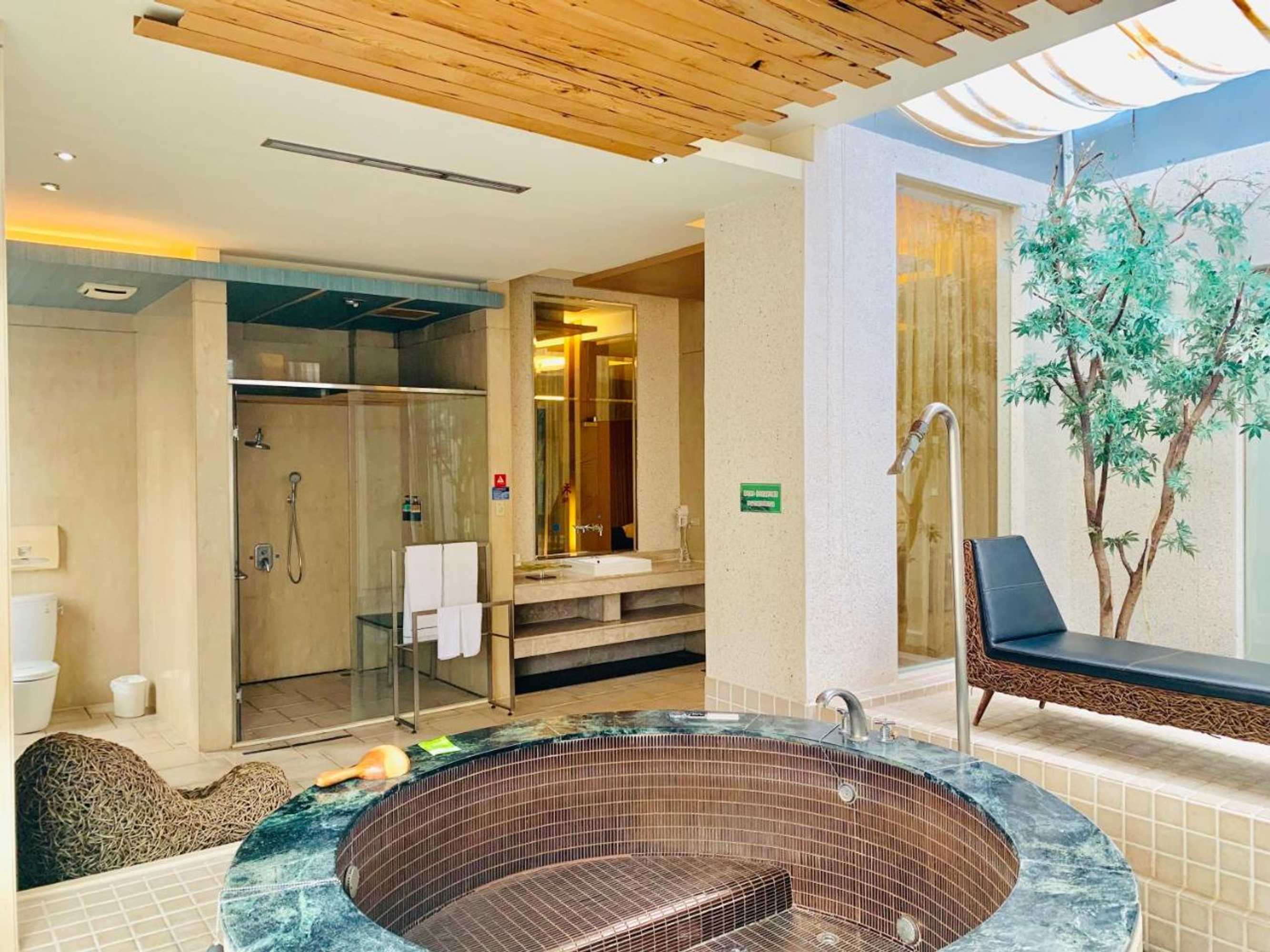 Gift card for Her Home Spa Motel Chiayi