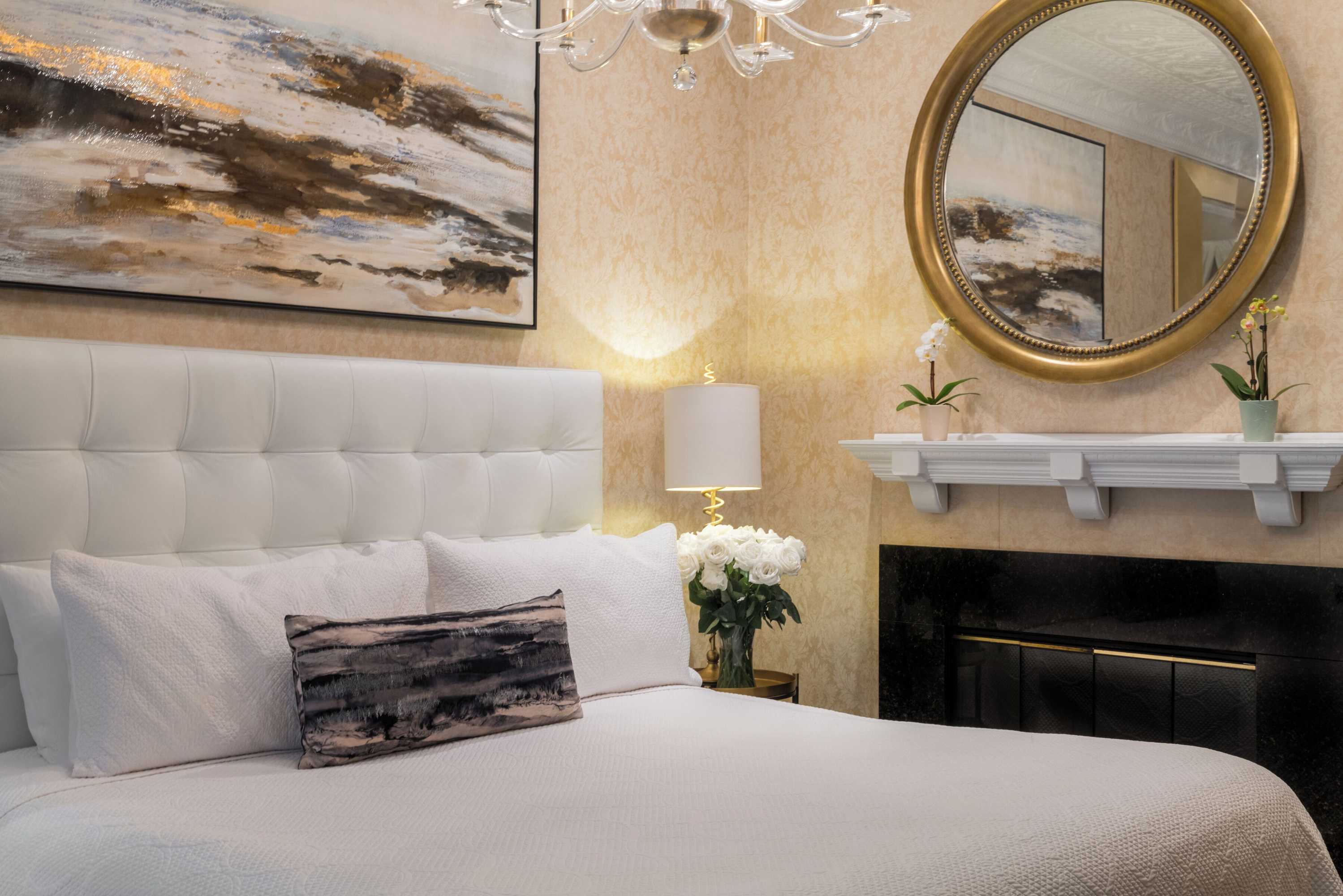 Gift card for Chateau Inn And Suites