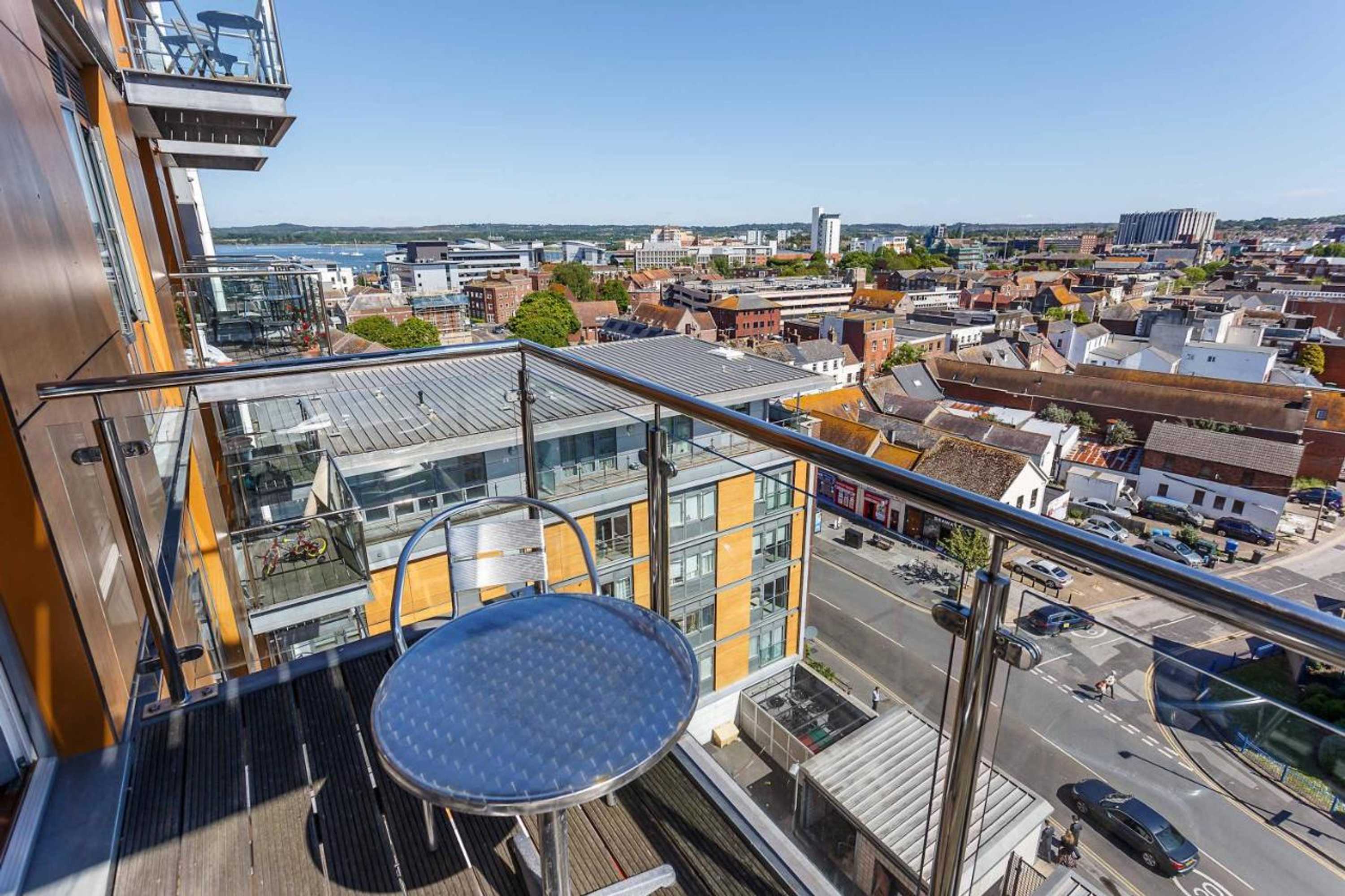 Gift card for Curlew, Poole