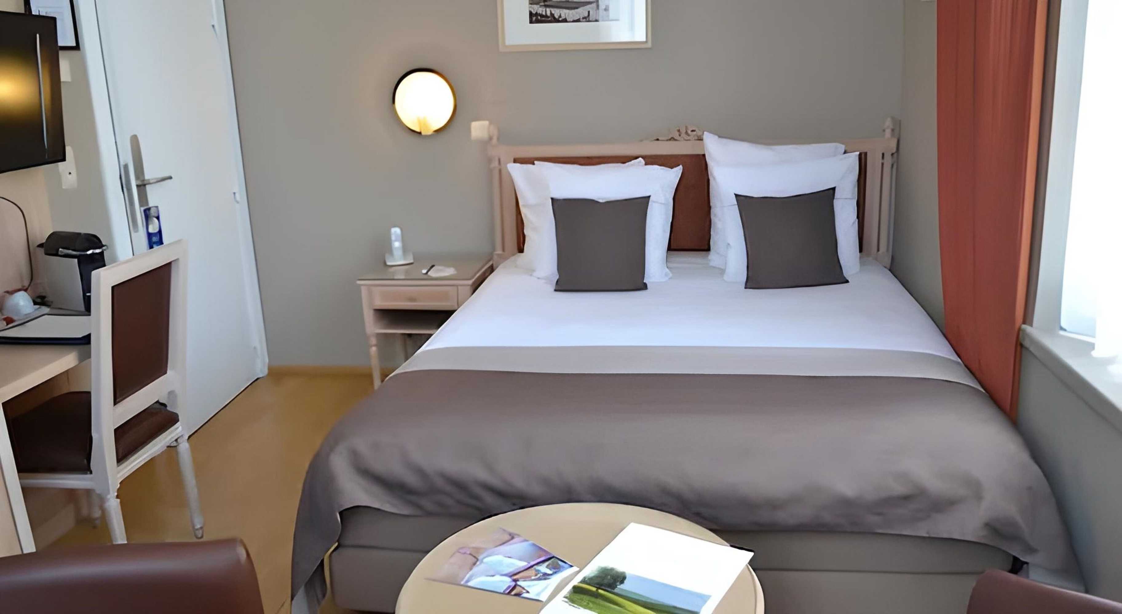 Gift card for Hotel La Villa Des Fleurs Gift card for Hotel La Villa Des Fleurs