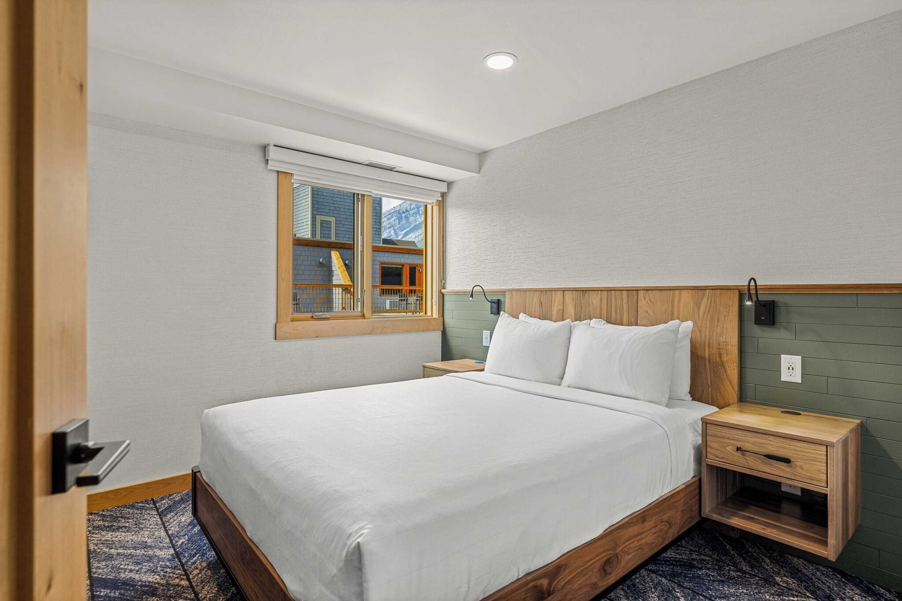 Gift card for Hotel Canoe & Suites Gift card for Hotel Canoe & Suites
